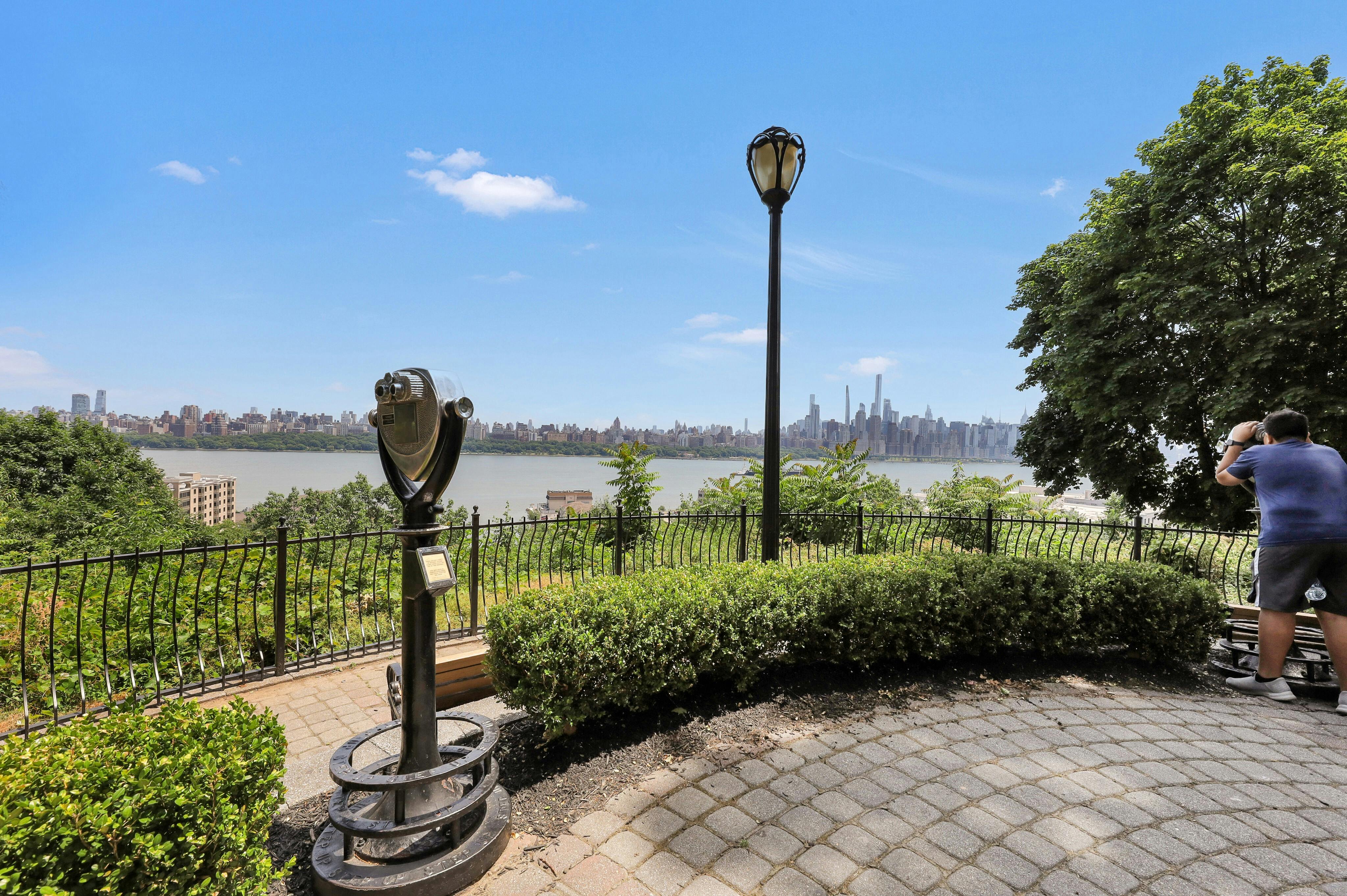 7855 Boulevard East Unit# 6D