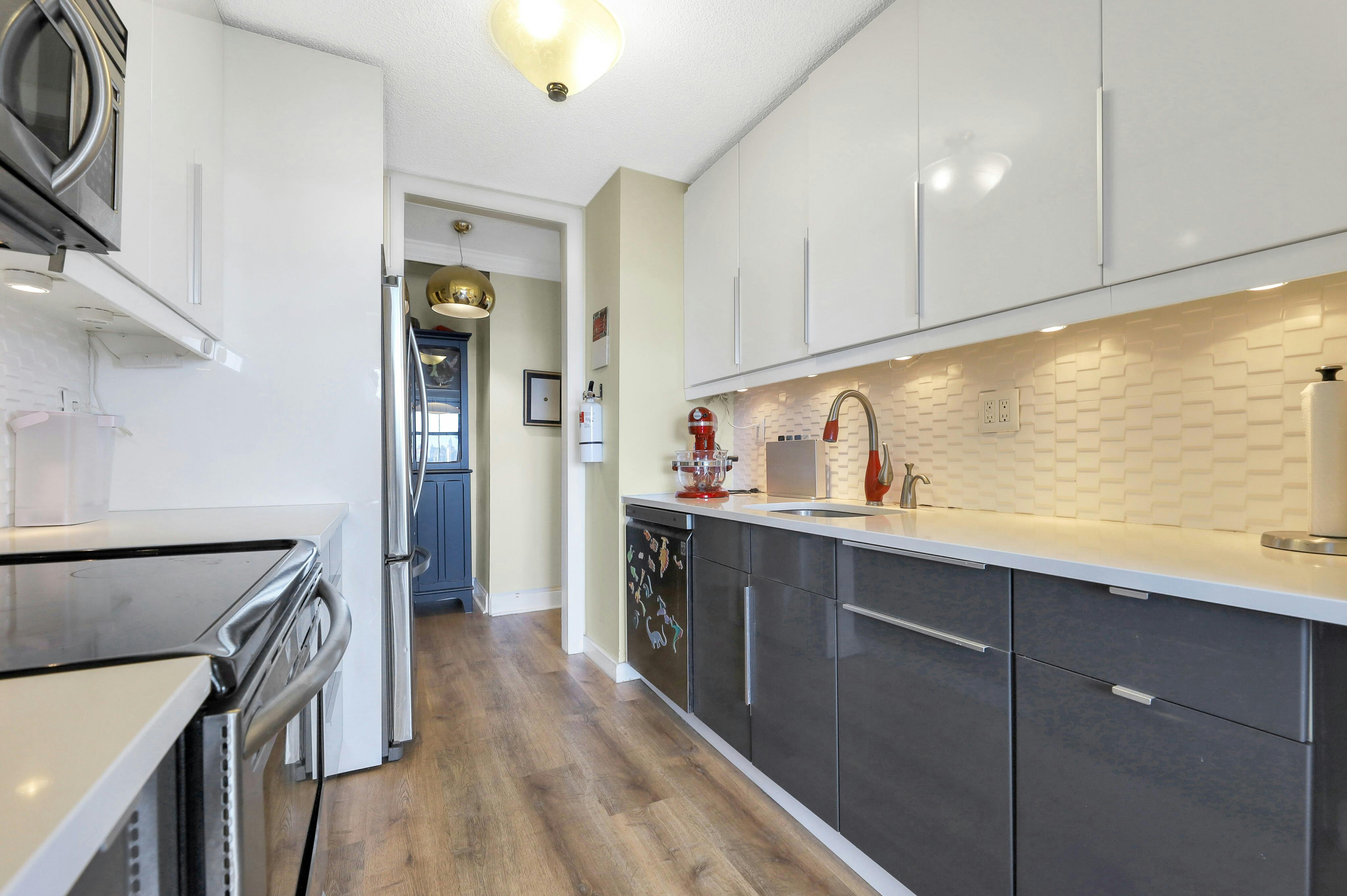 7855 Boulevard East Unit# 6D