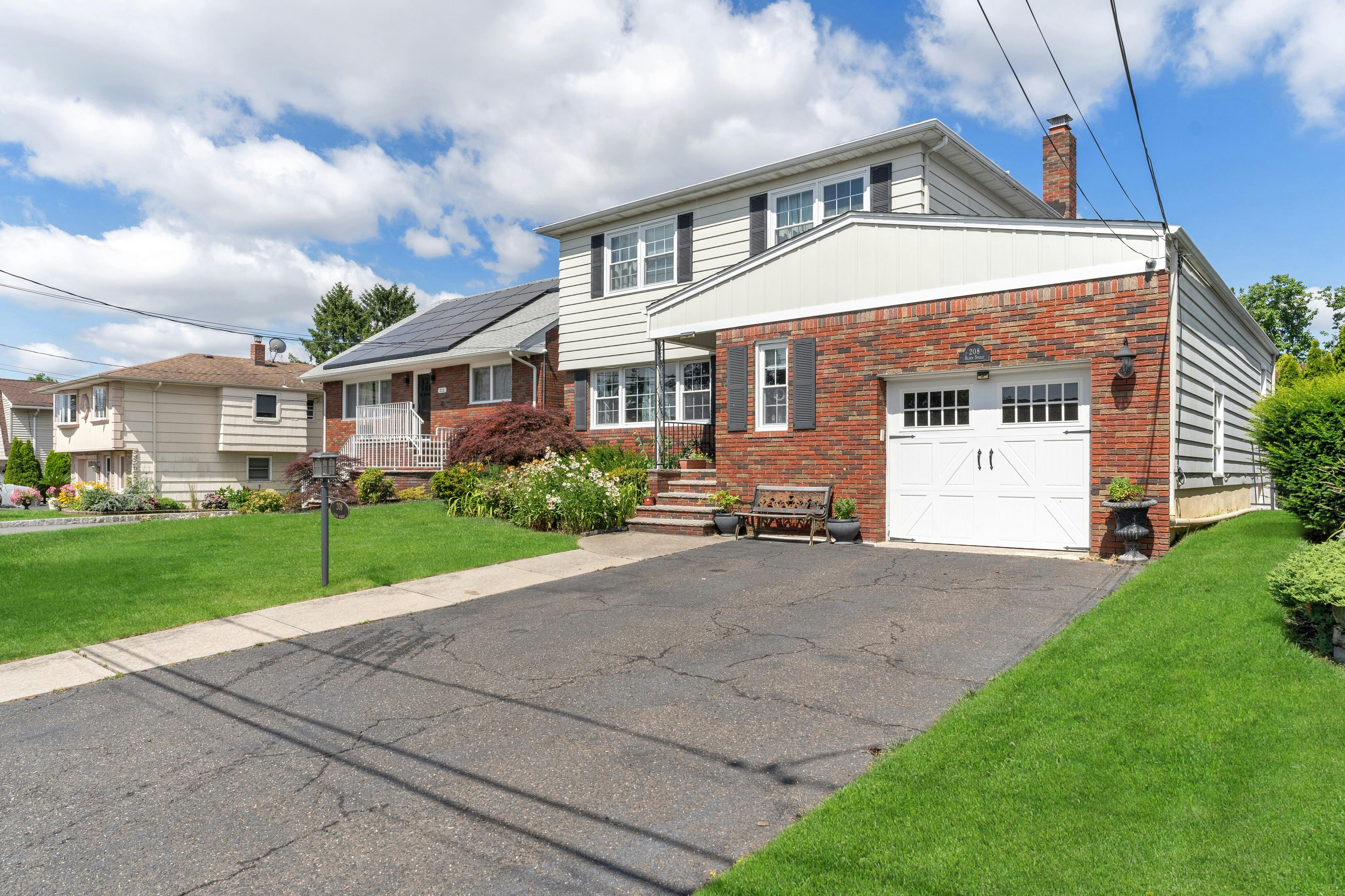 208 Alden Street 