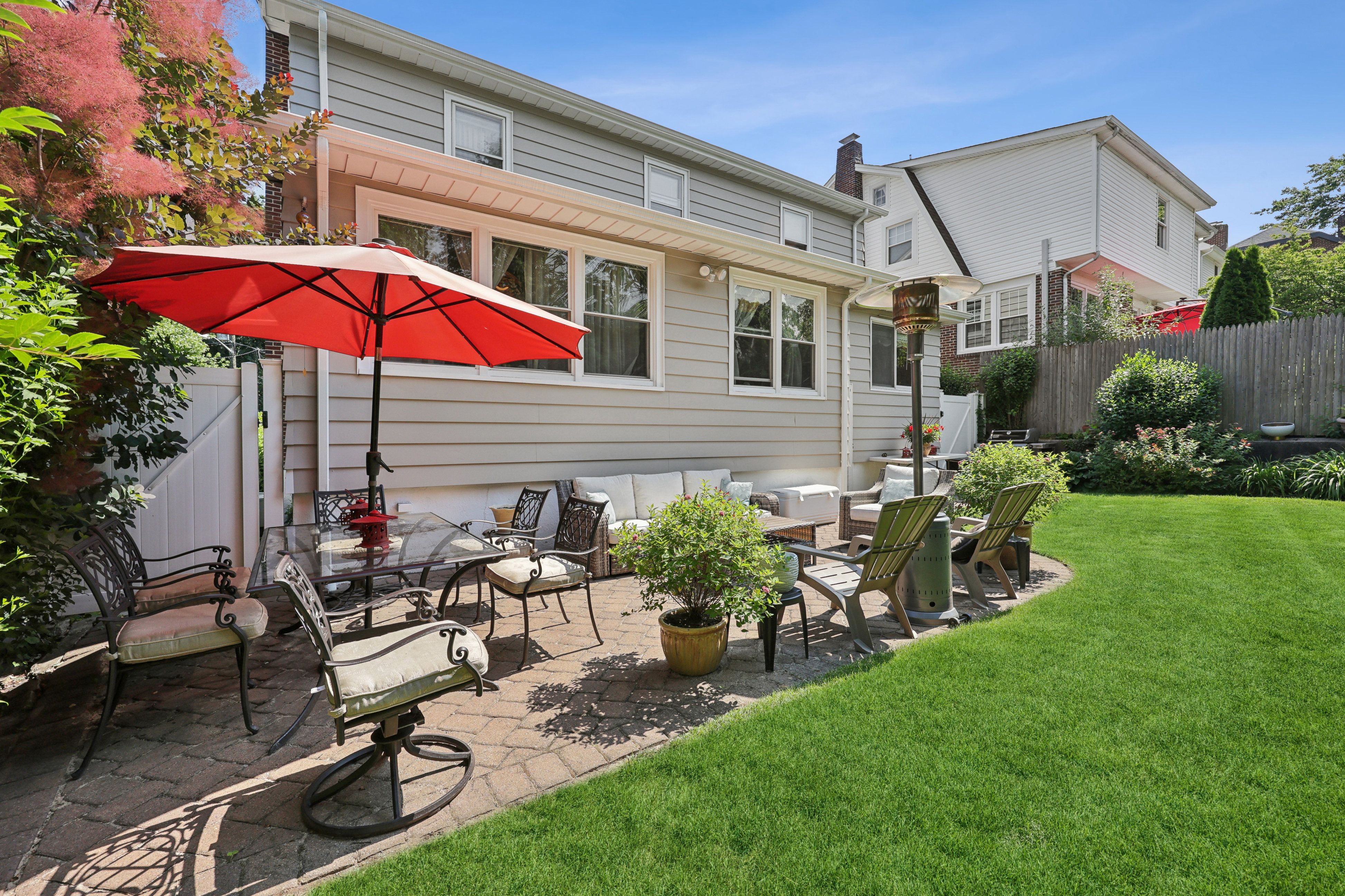312 Frances Street 