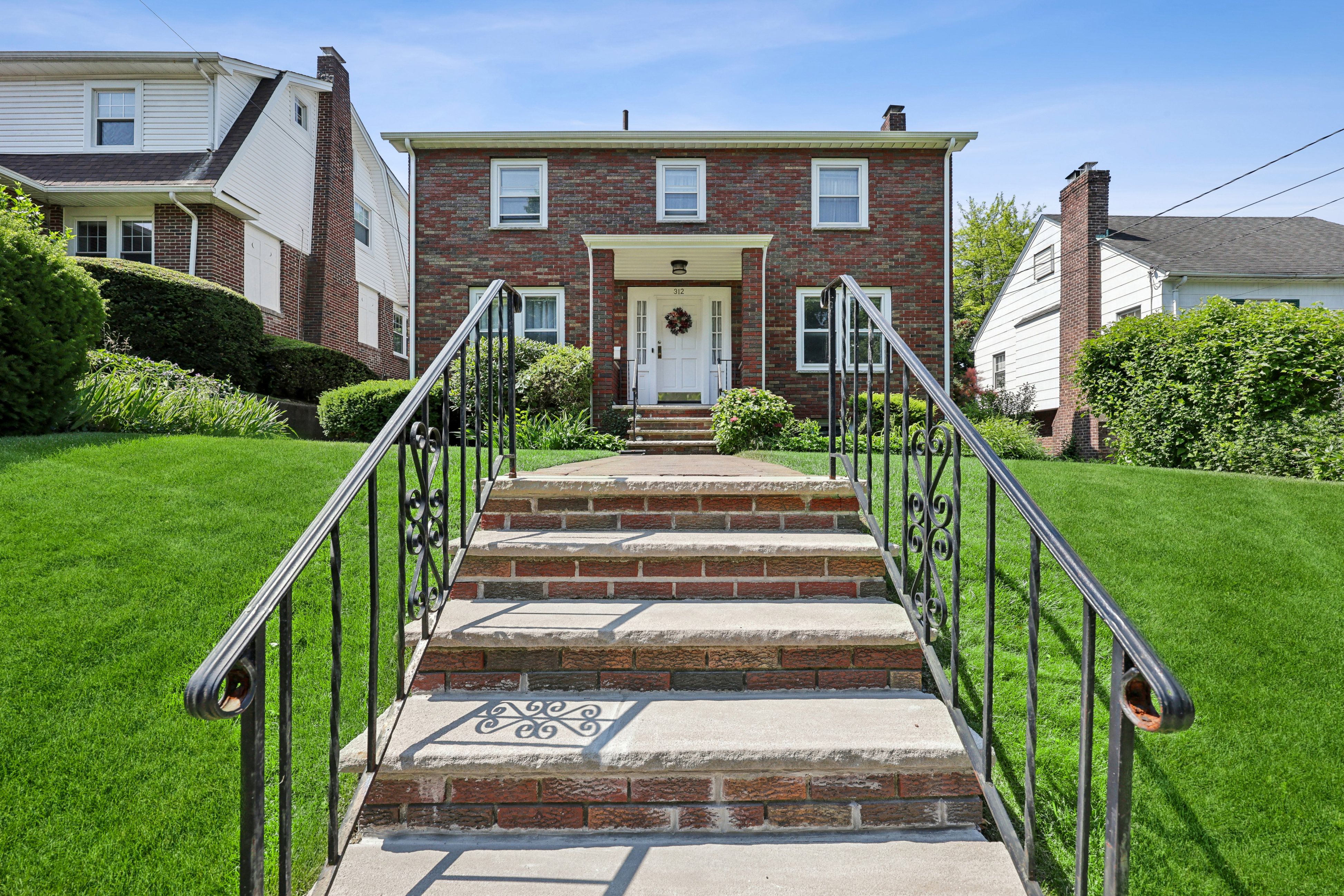 312 Frances Street 
