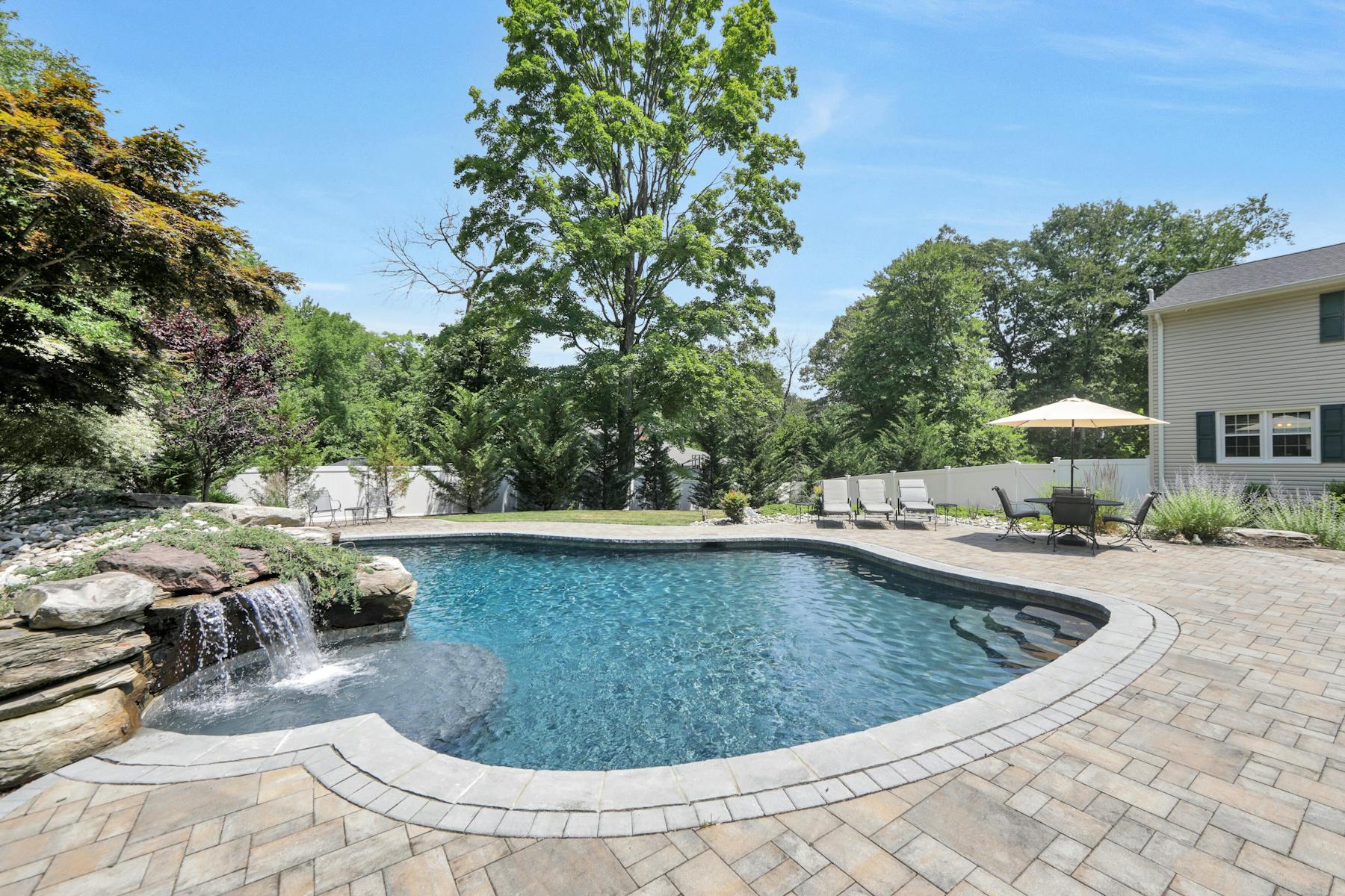 122 Cherokee Lane 