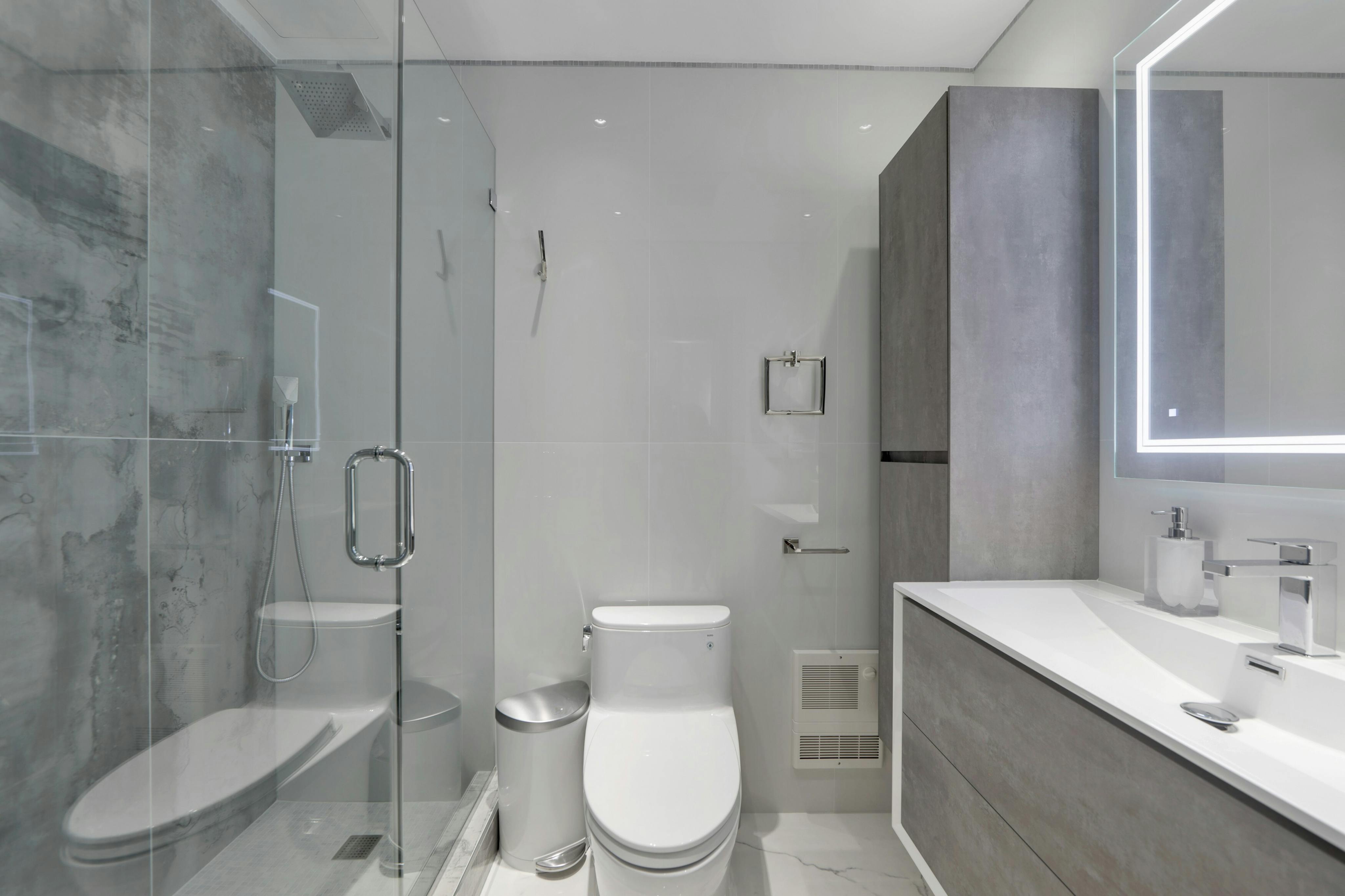 1512 Palisade Avenue Unit# PH20D