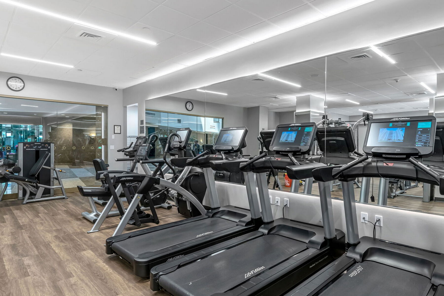 1512 Palisade Avenue Unit# PH20D