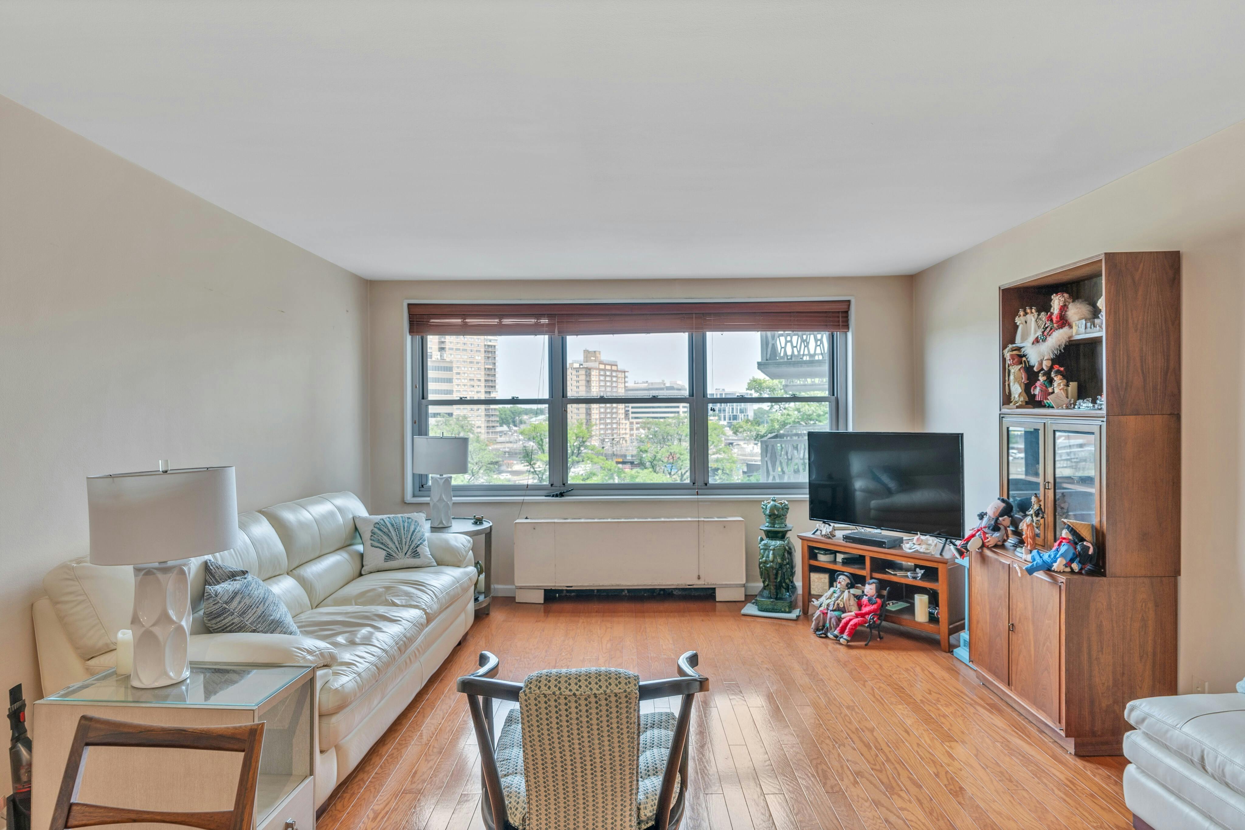 2100 Linwood Avenue Unit# 5P