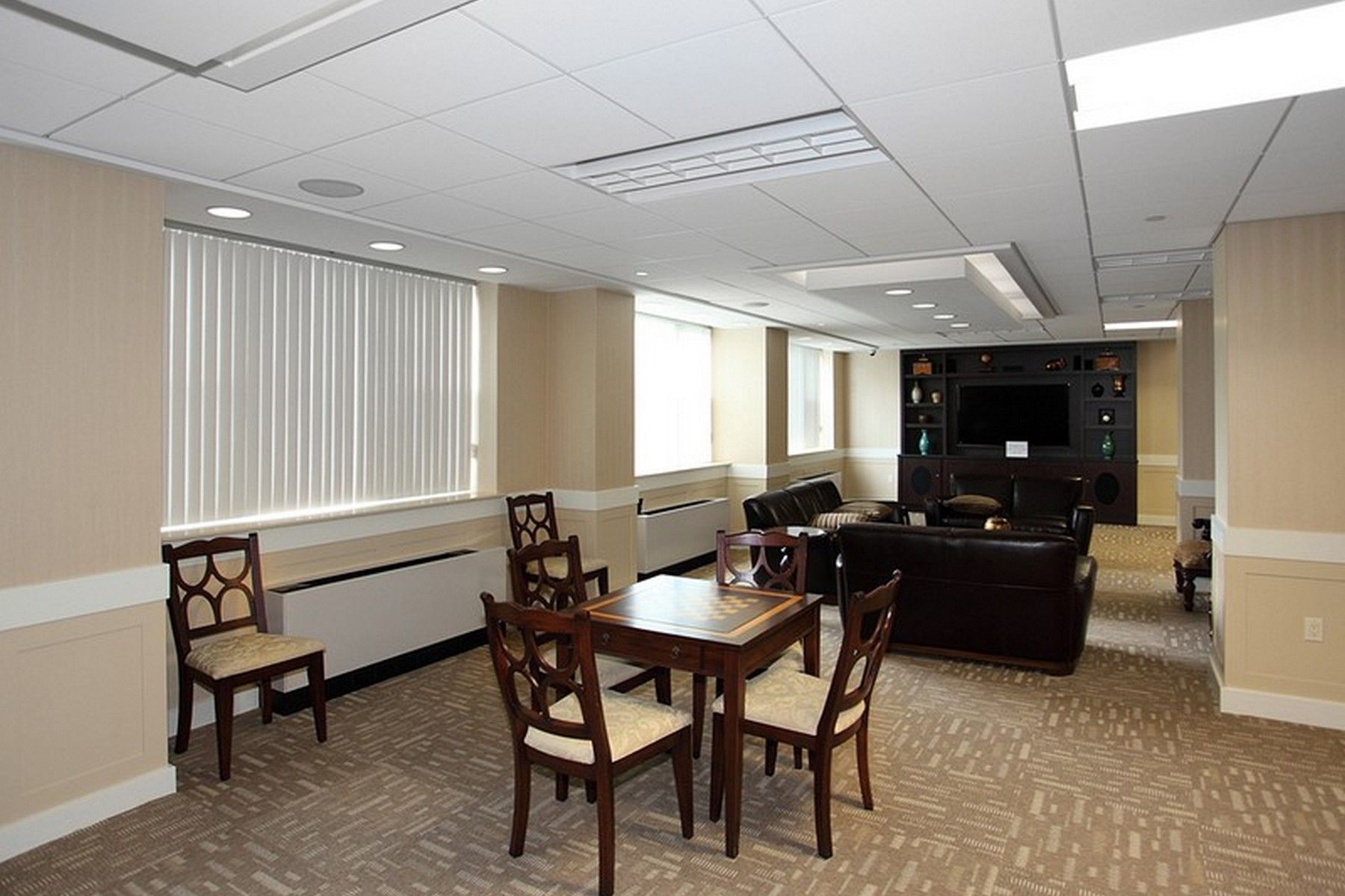 2100 Linwood Avenue Unit# 5P