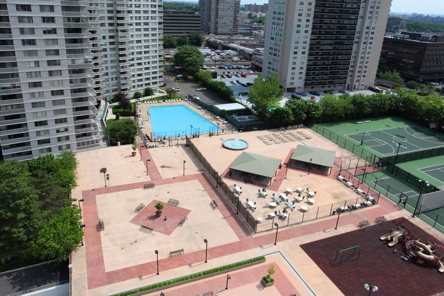 2100 Linwood Avenue Unit# 5P