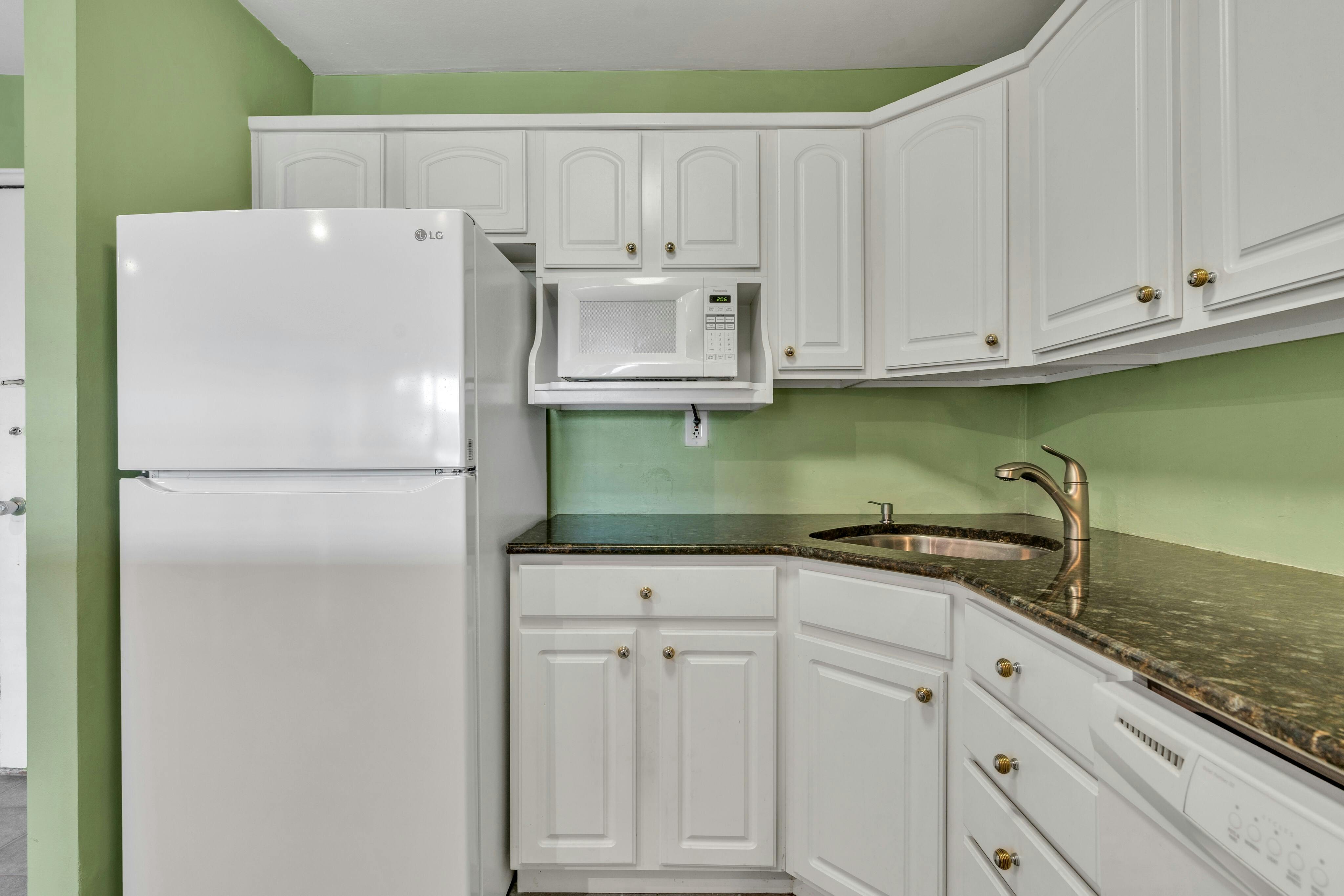 2100 Linwood Avenue Unit# 5P
