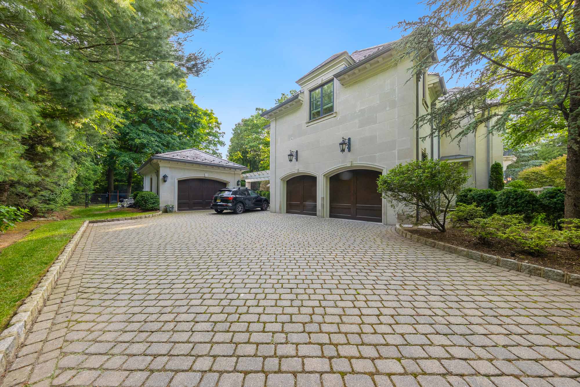 16 Dogwood Lane