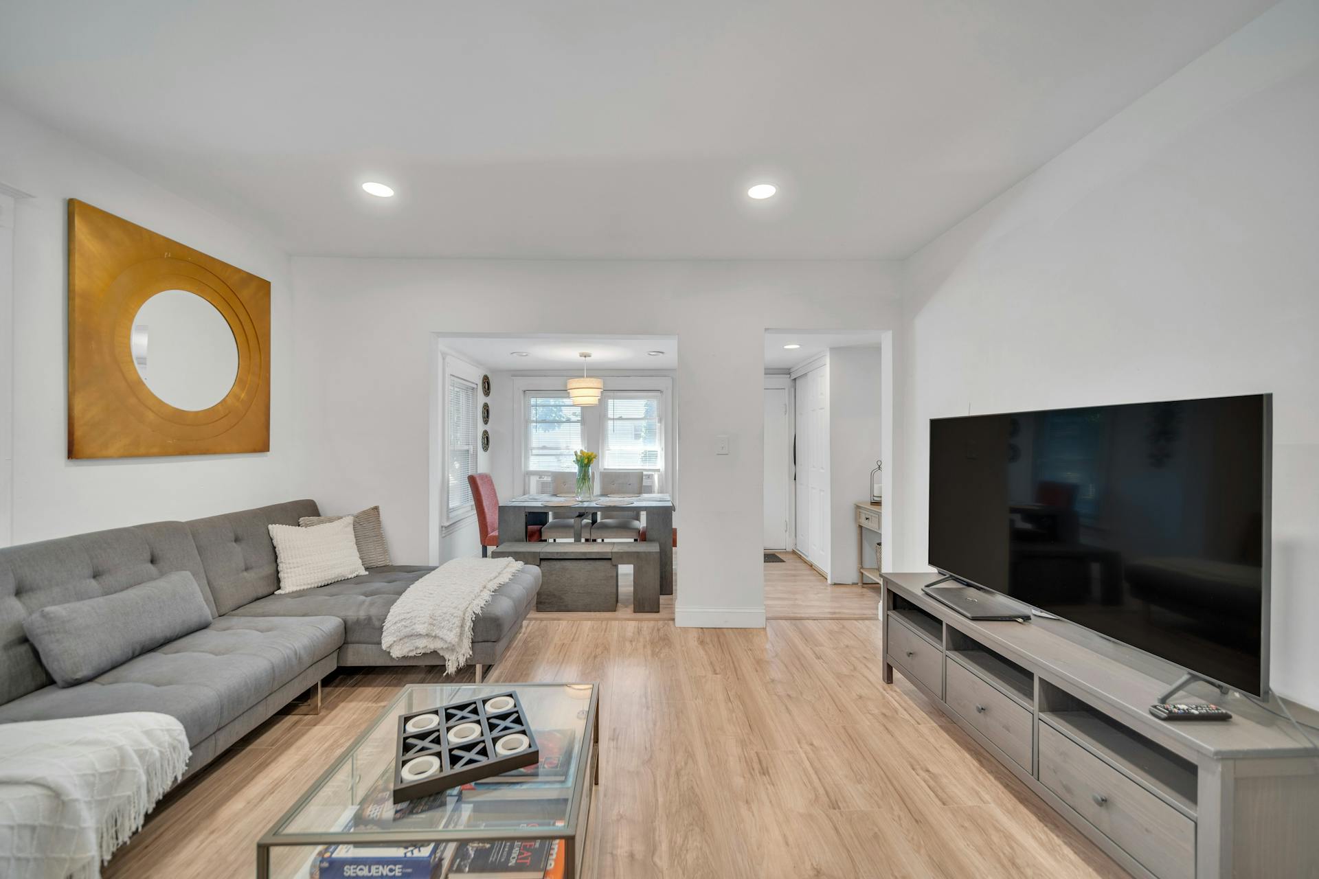 11 Woodbine Street 
