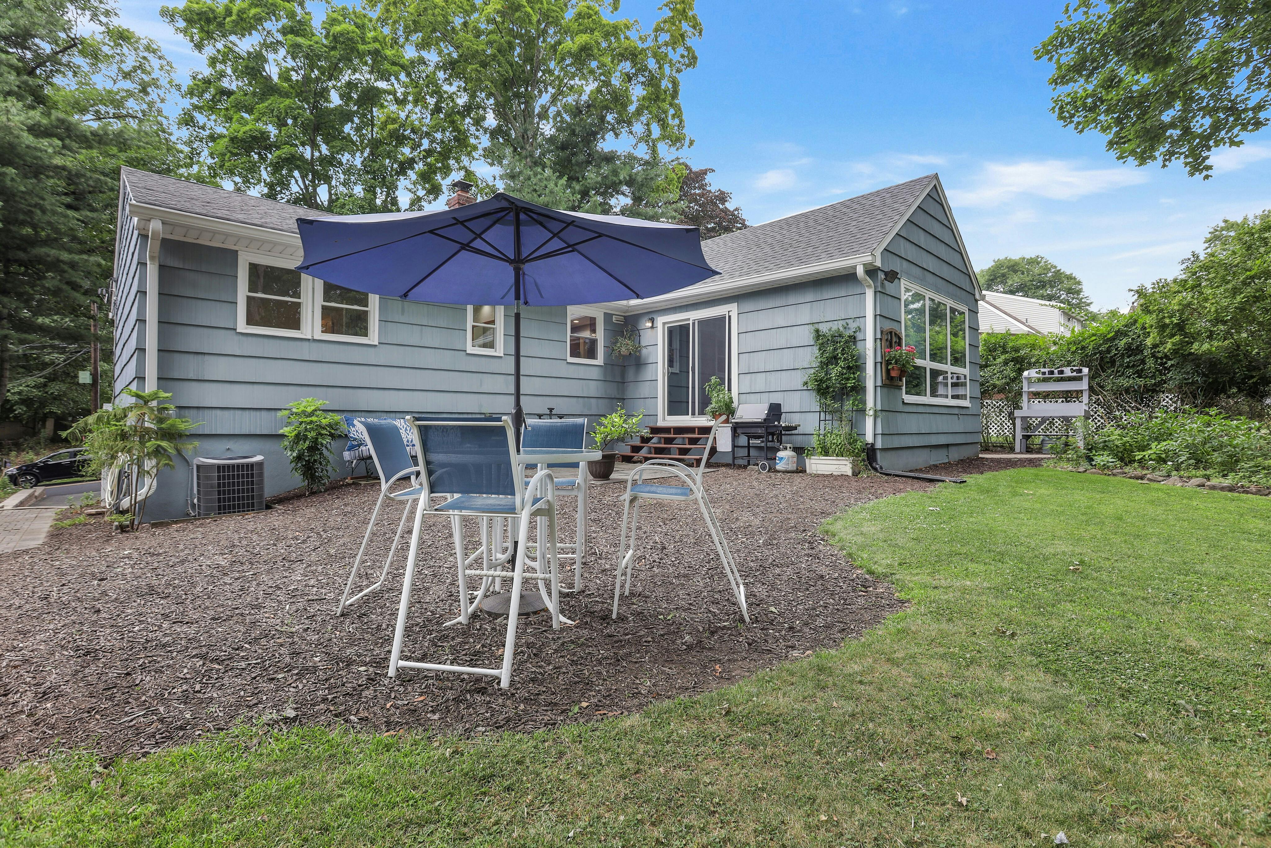 201 Hiawatha Boulevard 
