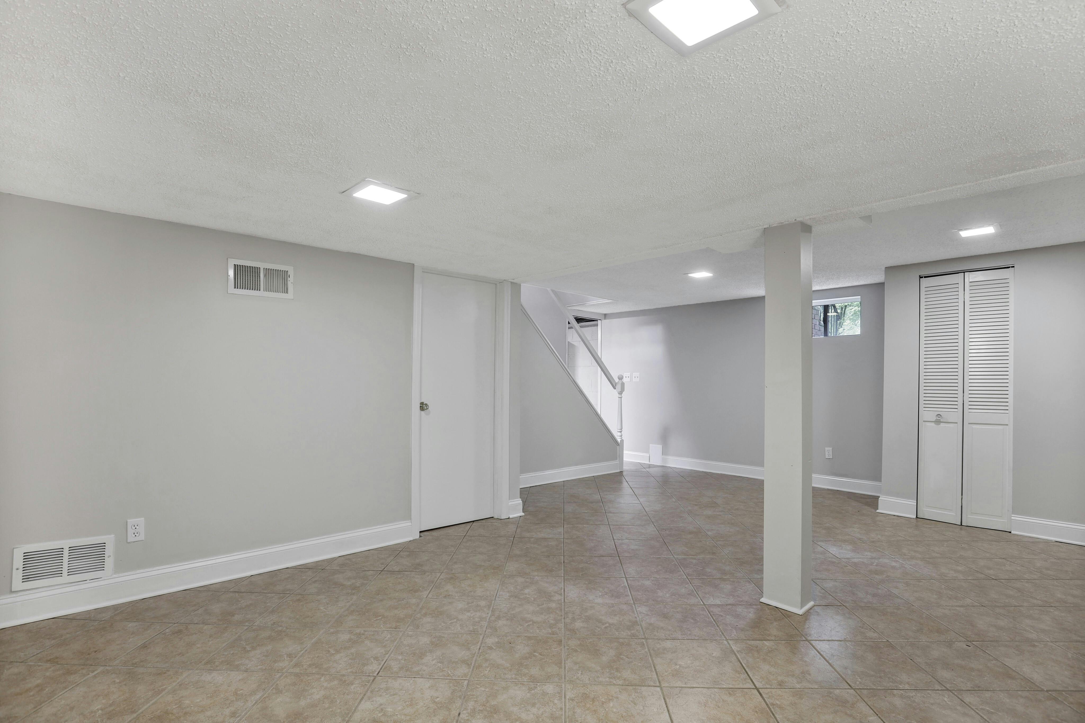 201 Hiawatha Boulevard 