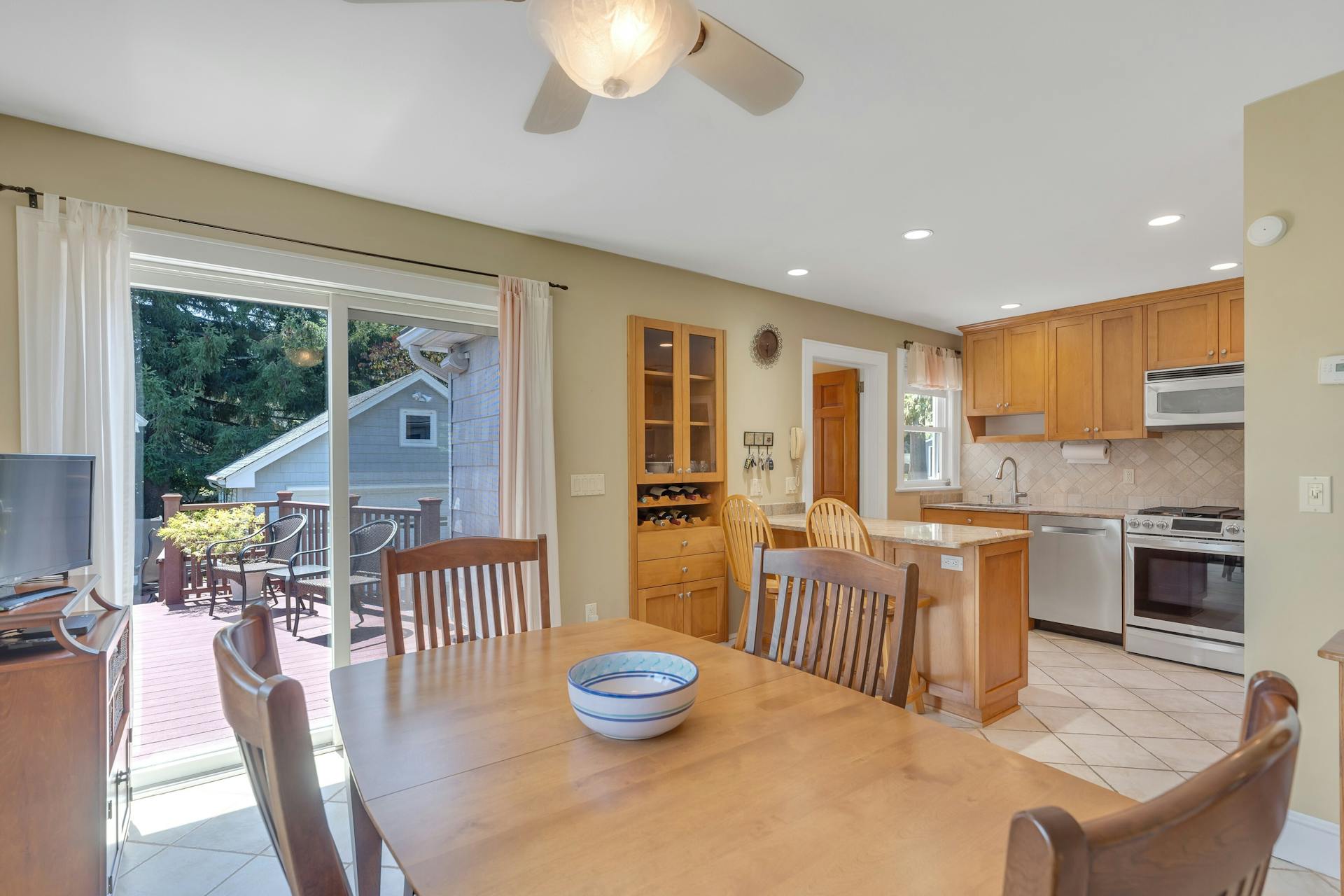 103 Ridge Avenue