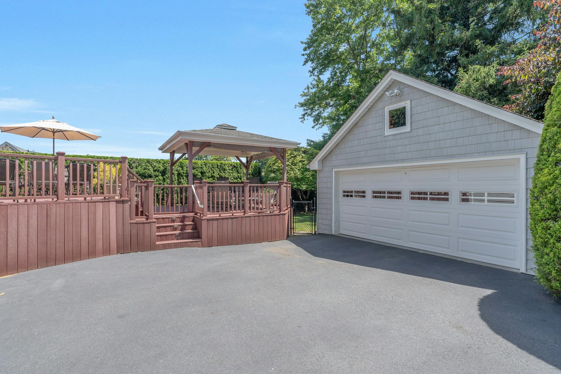 103 Ridge Avenue