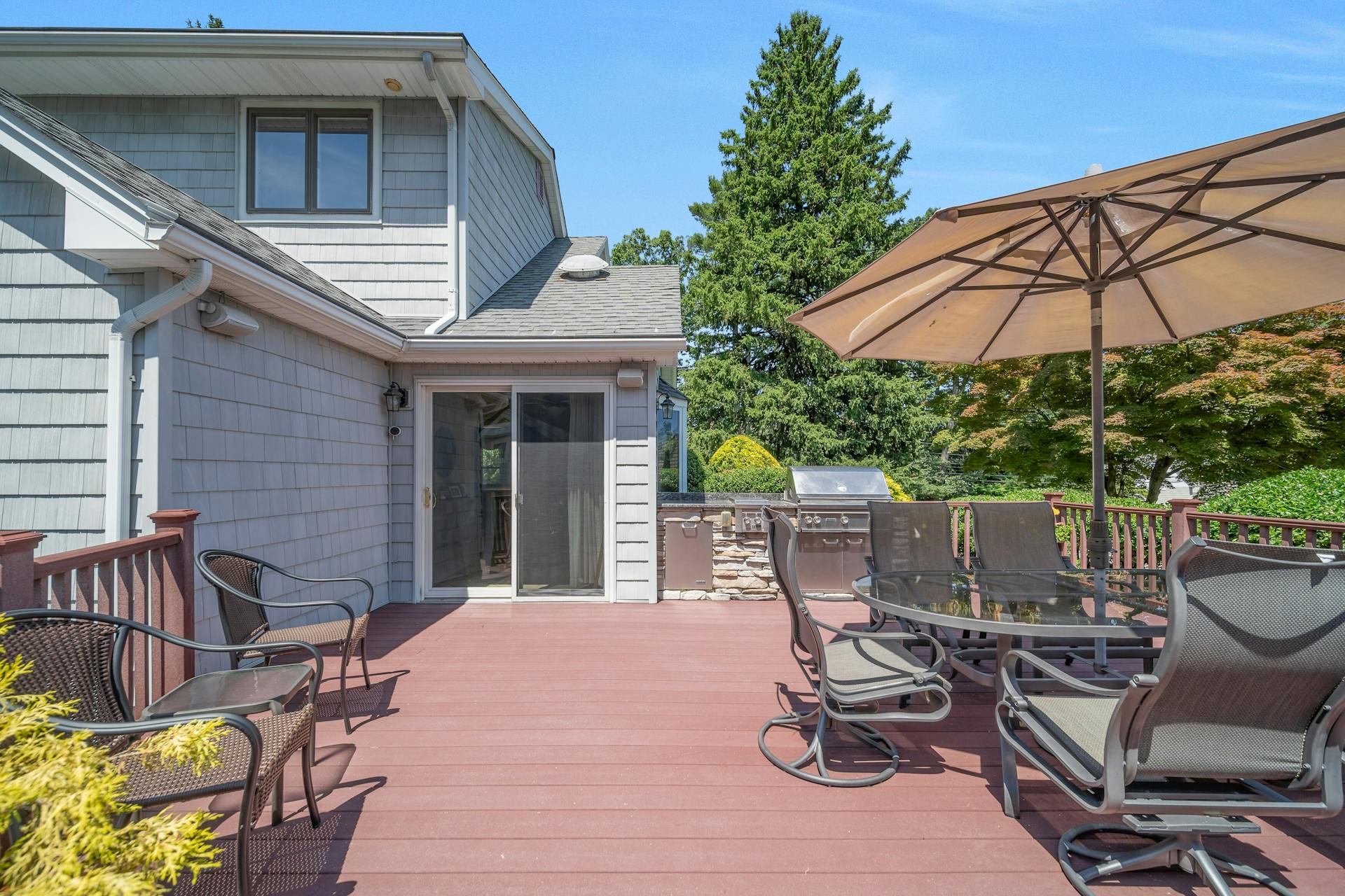 103 Ridge Avenue