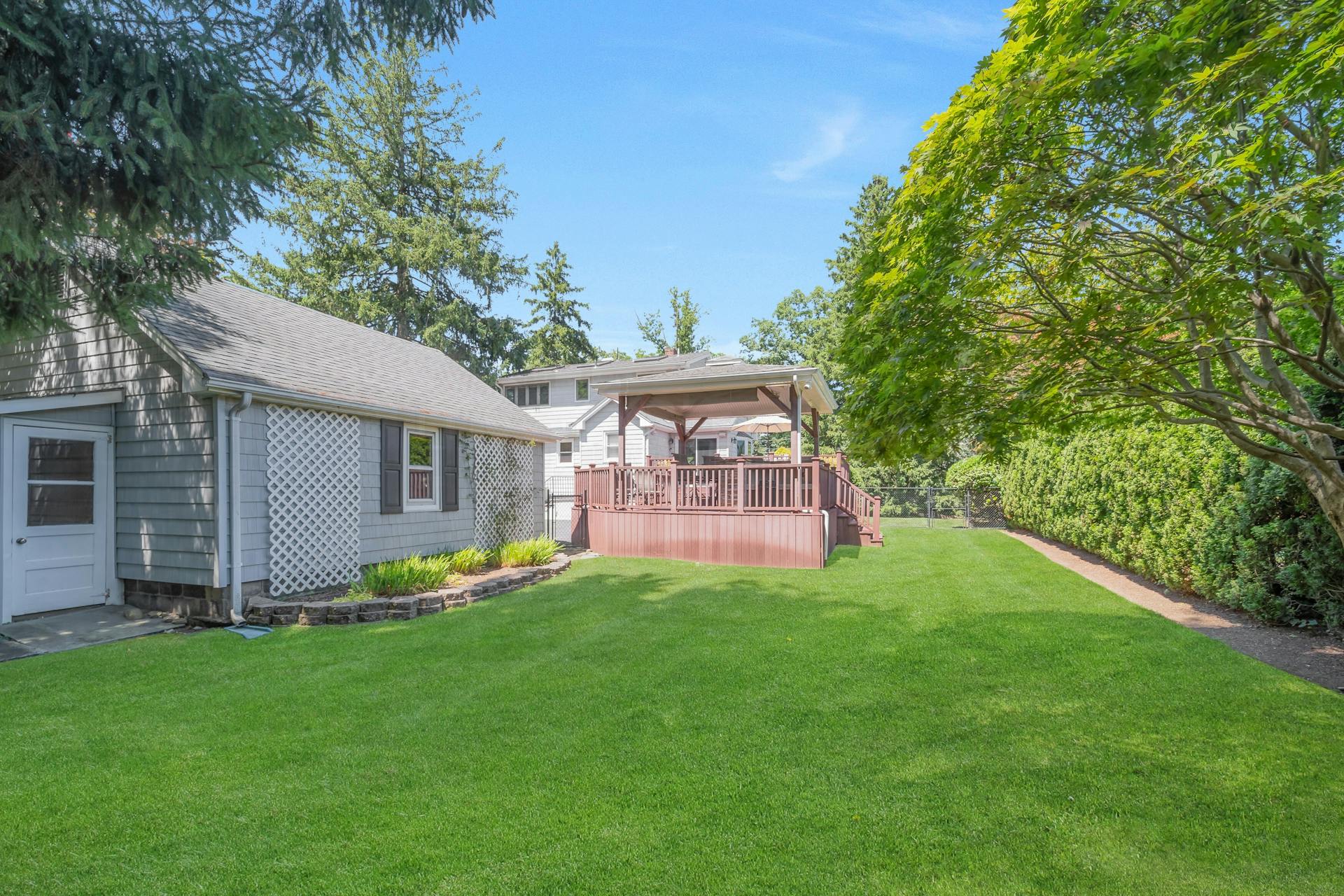 103 Ridge Avenue
