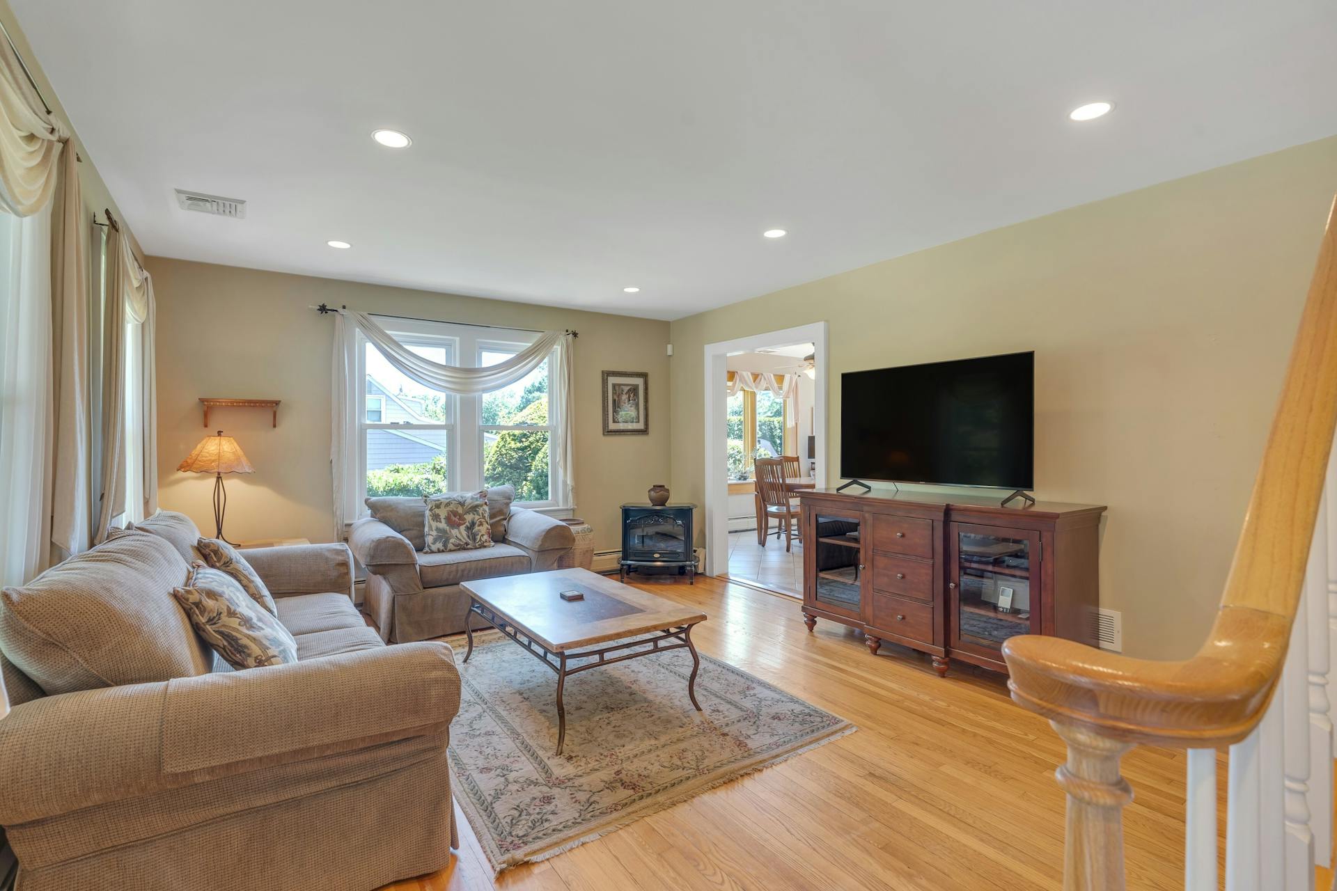 103 Ridge Avenue