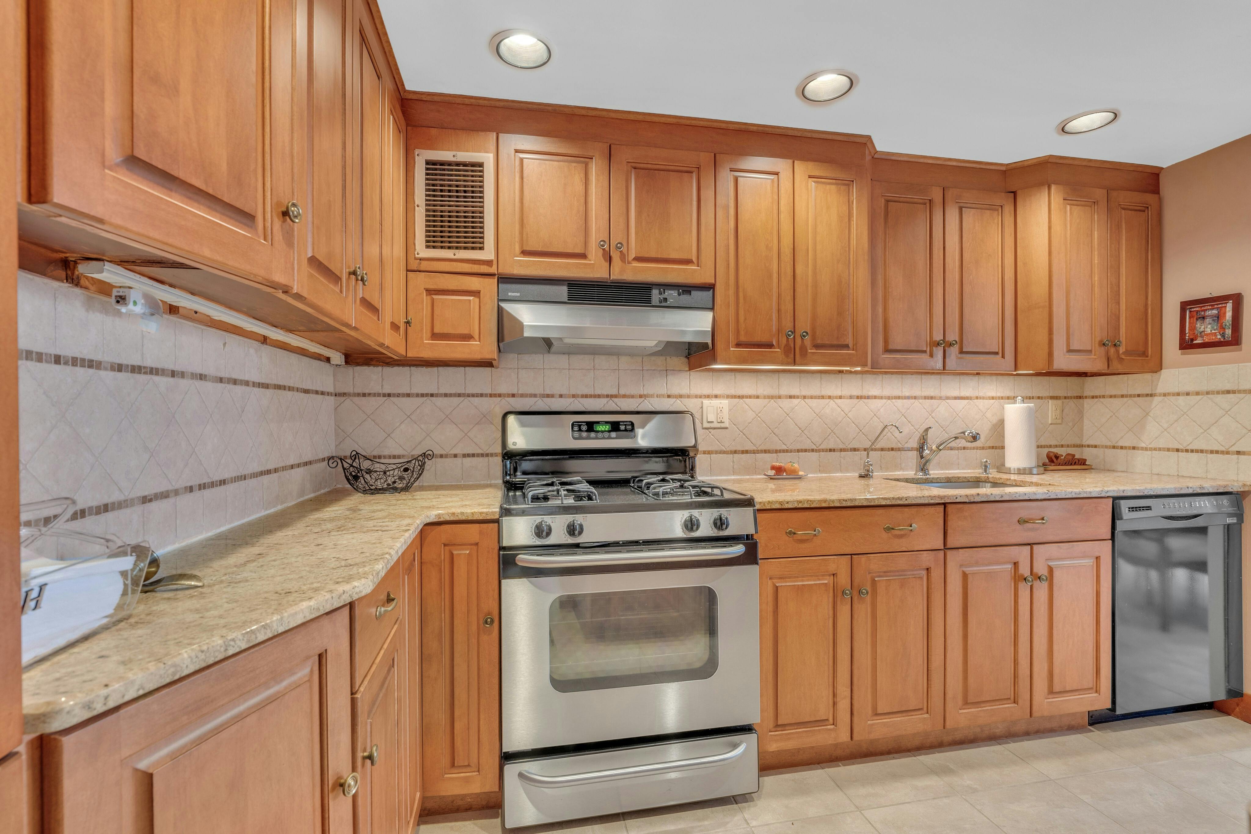 1530 Palisade Avenue Unit# 6M