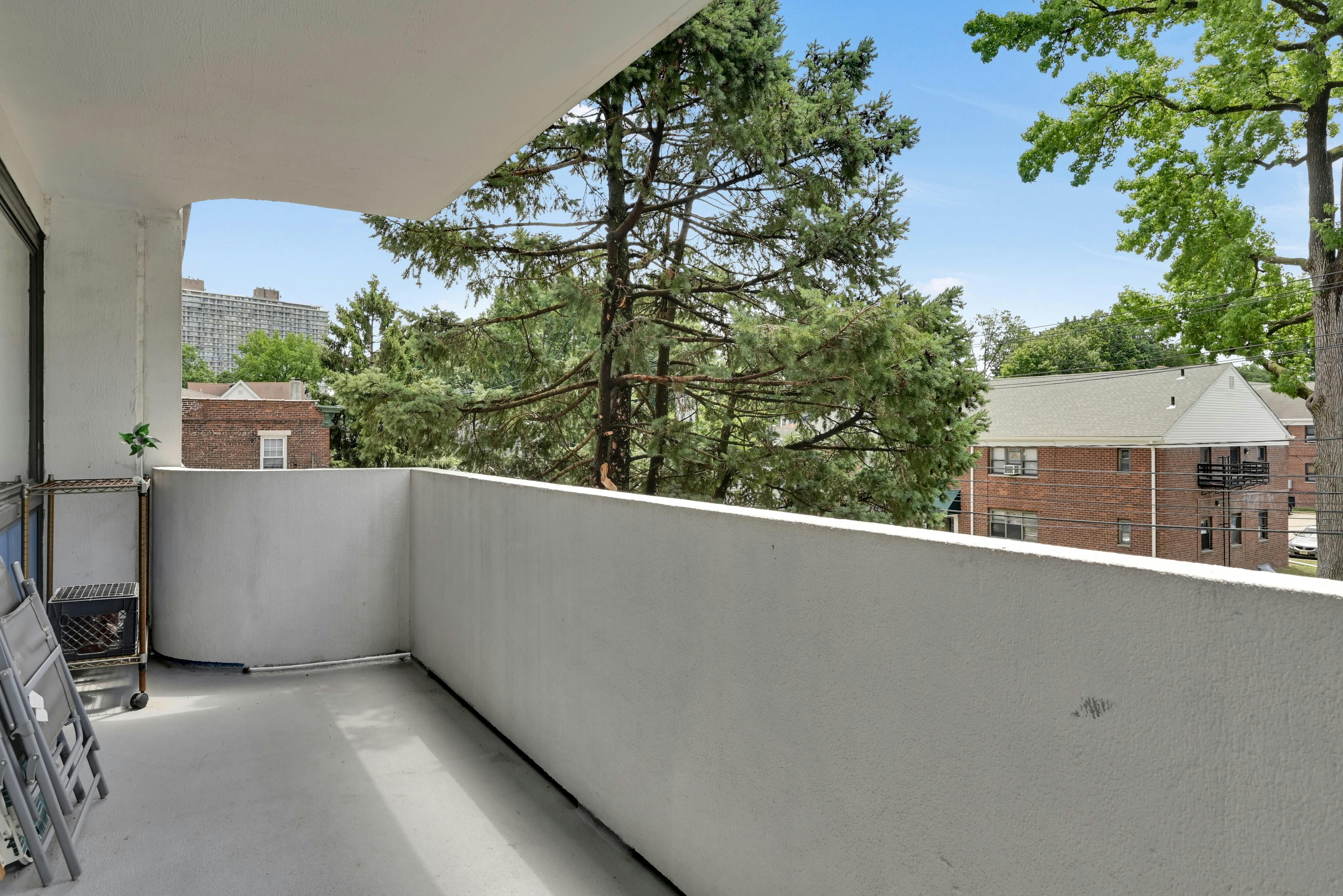 1600 Center Avenue Unit# 2G