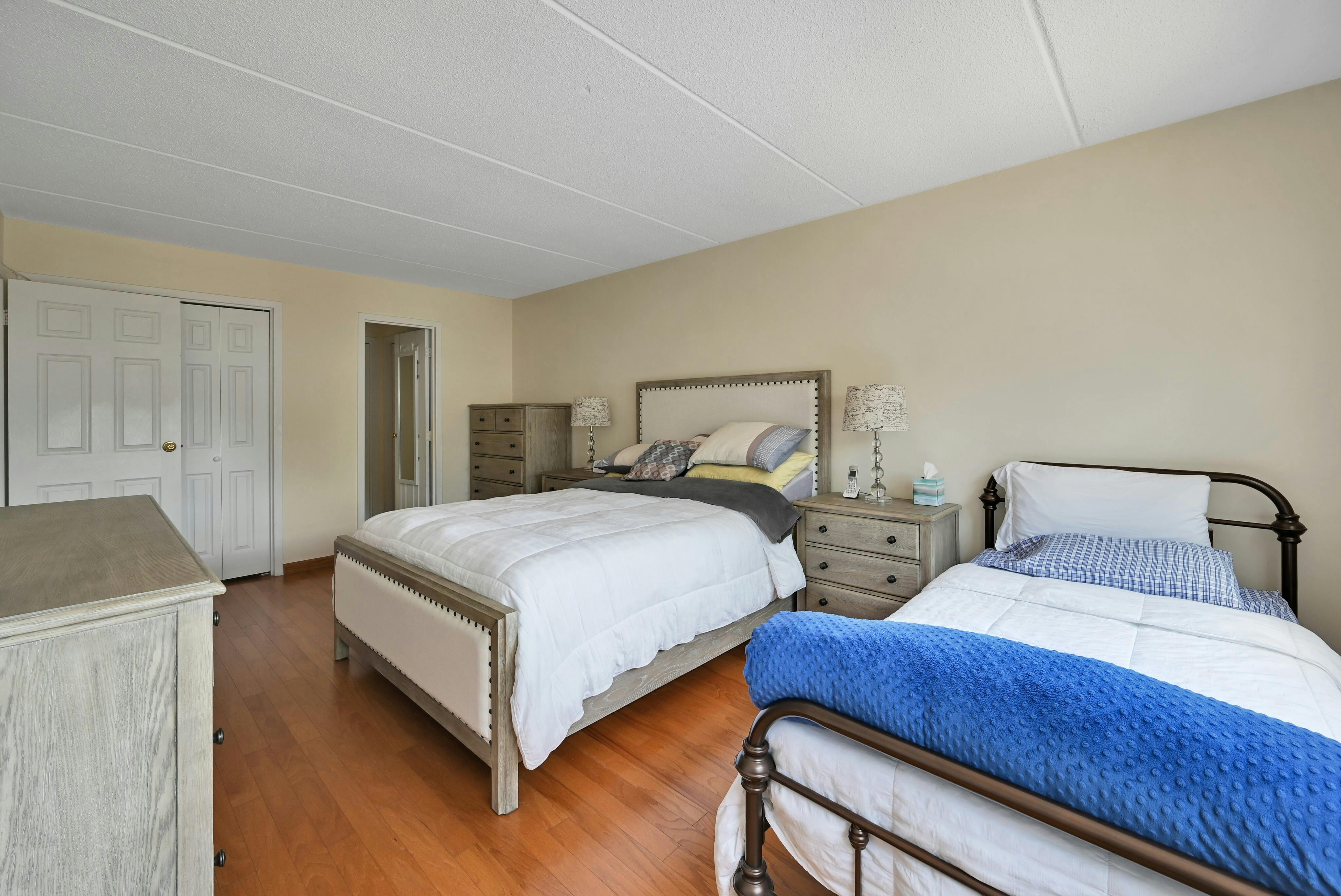 1600 Center Avenue Unit# 2G
