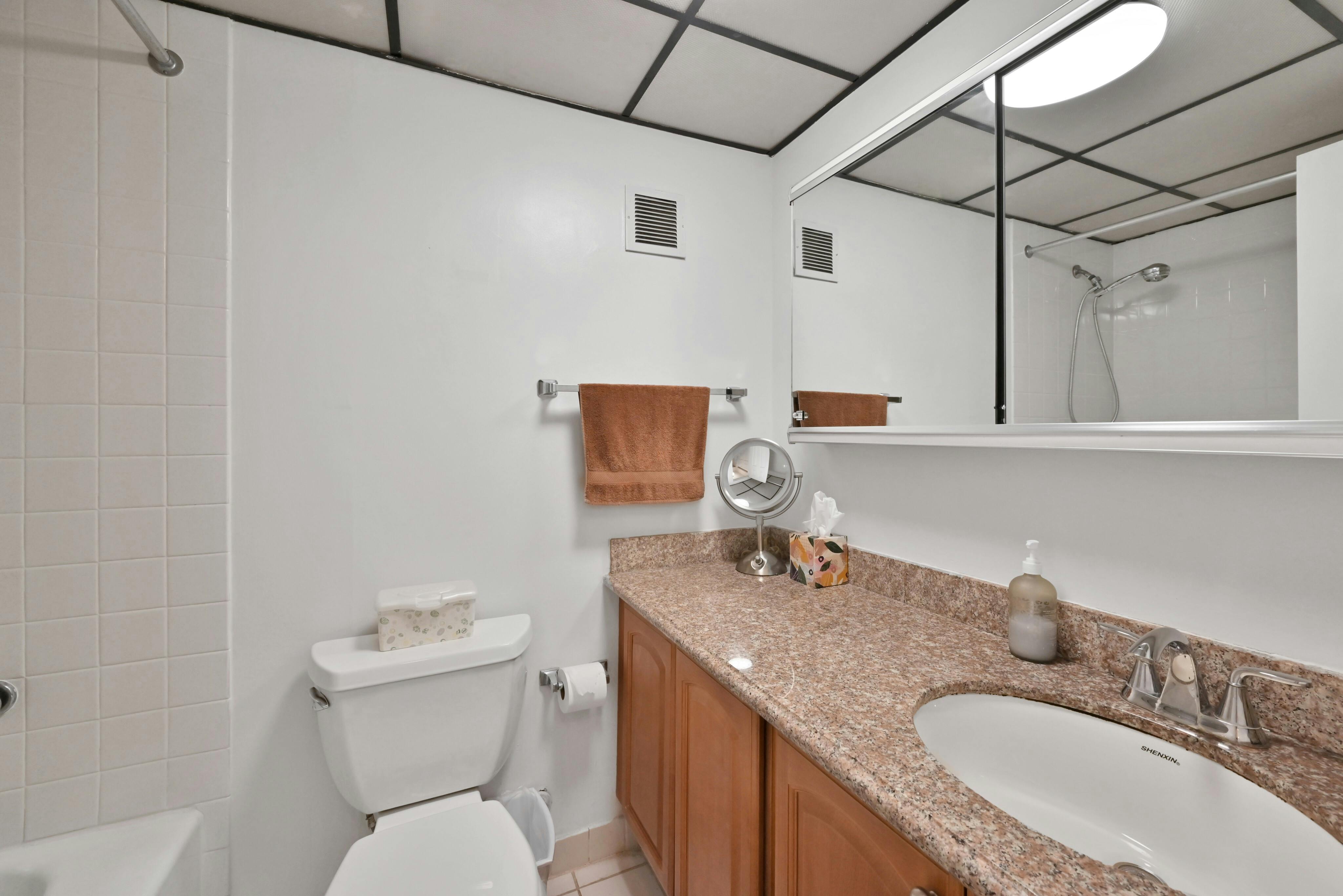 1600 Center Avenue Unit# 2G