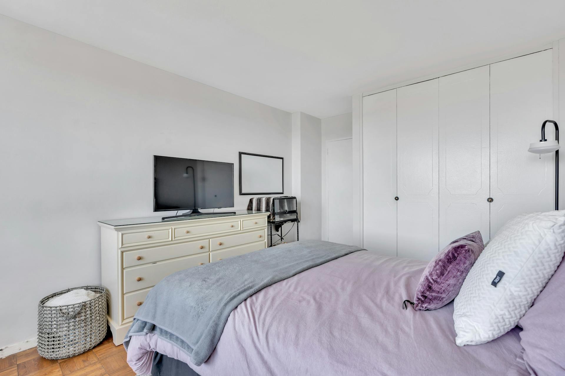 2000 Linwood Avenue Unit# 20G