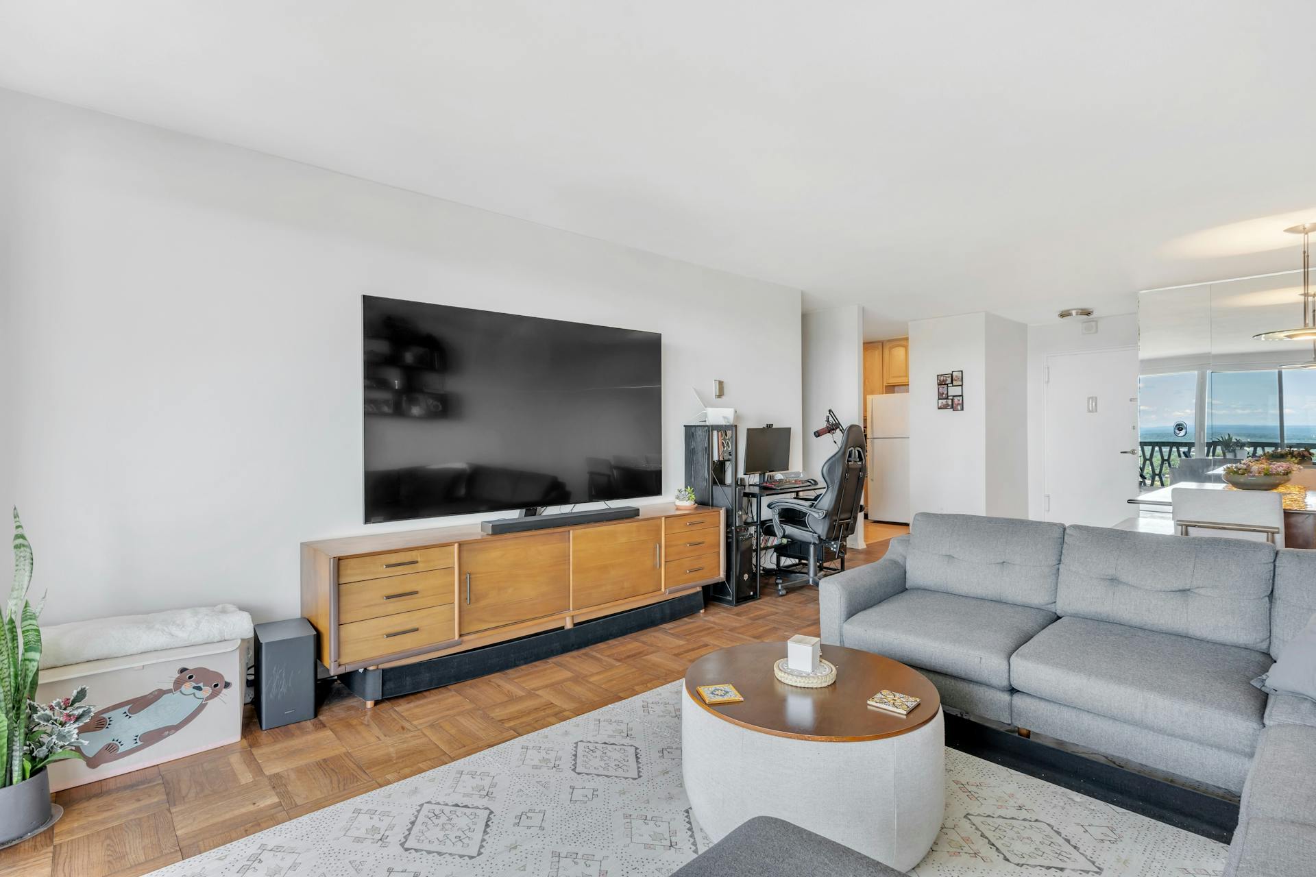 2000 Linwood Avenue Unit# 20G