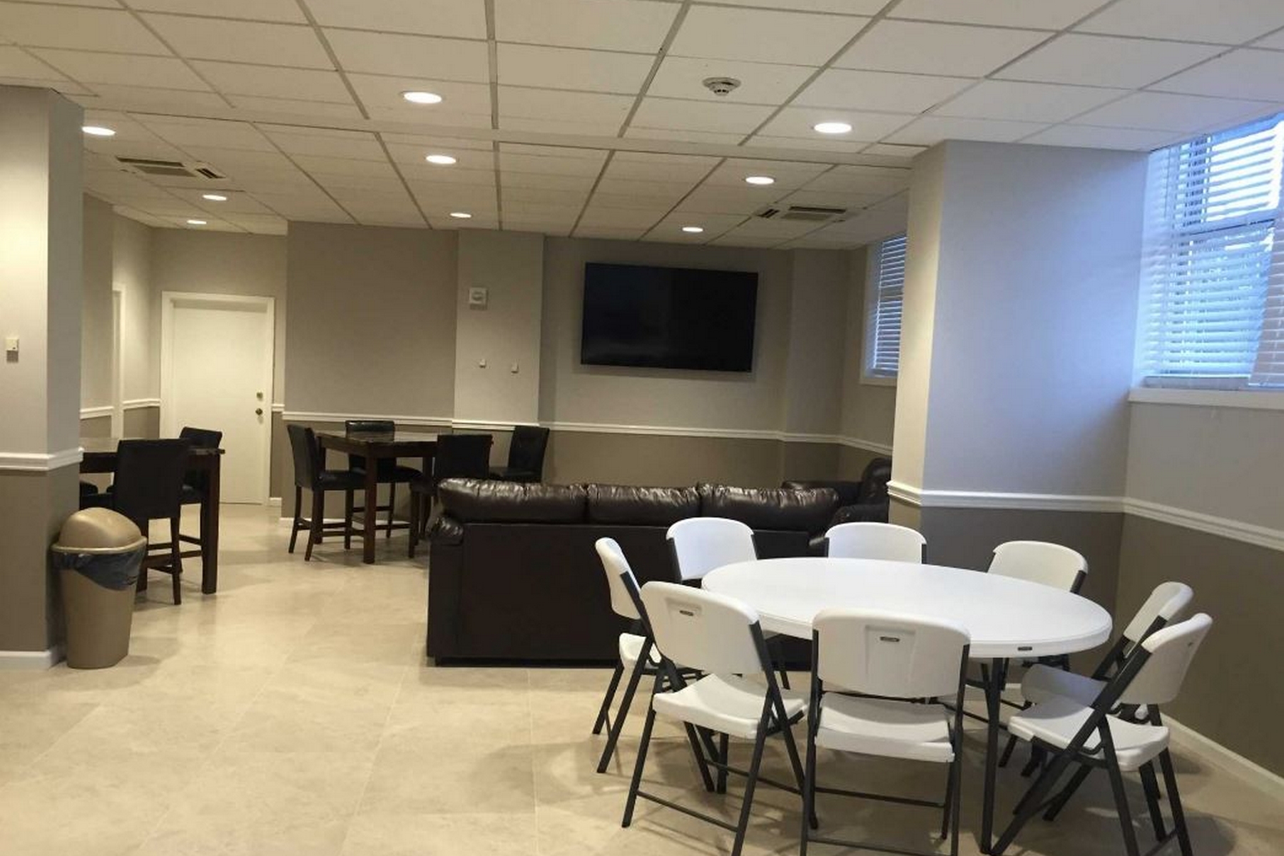 2000 Linwood Avenue Unit# 20G