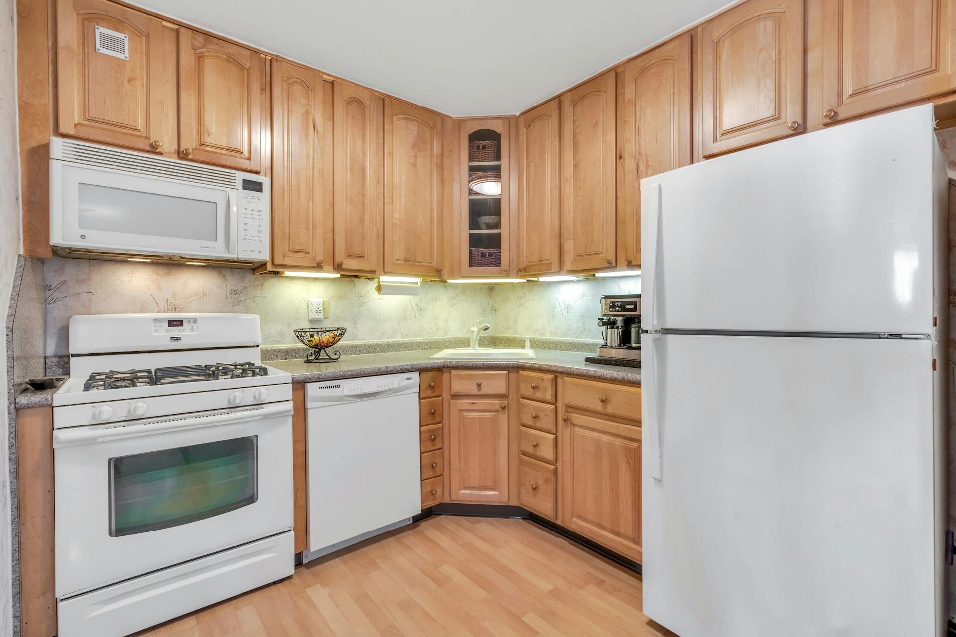2000 Linwood Avenue Unit# 20G