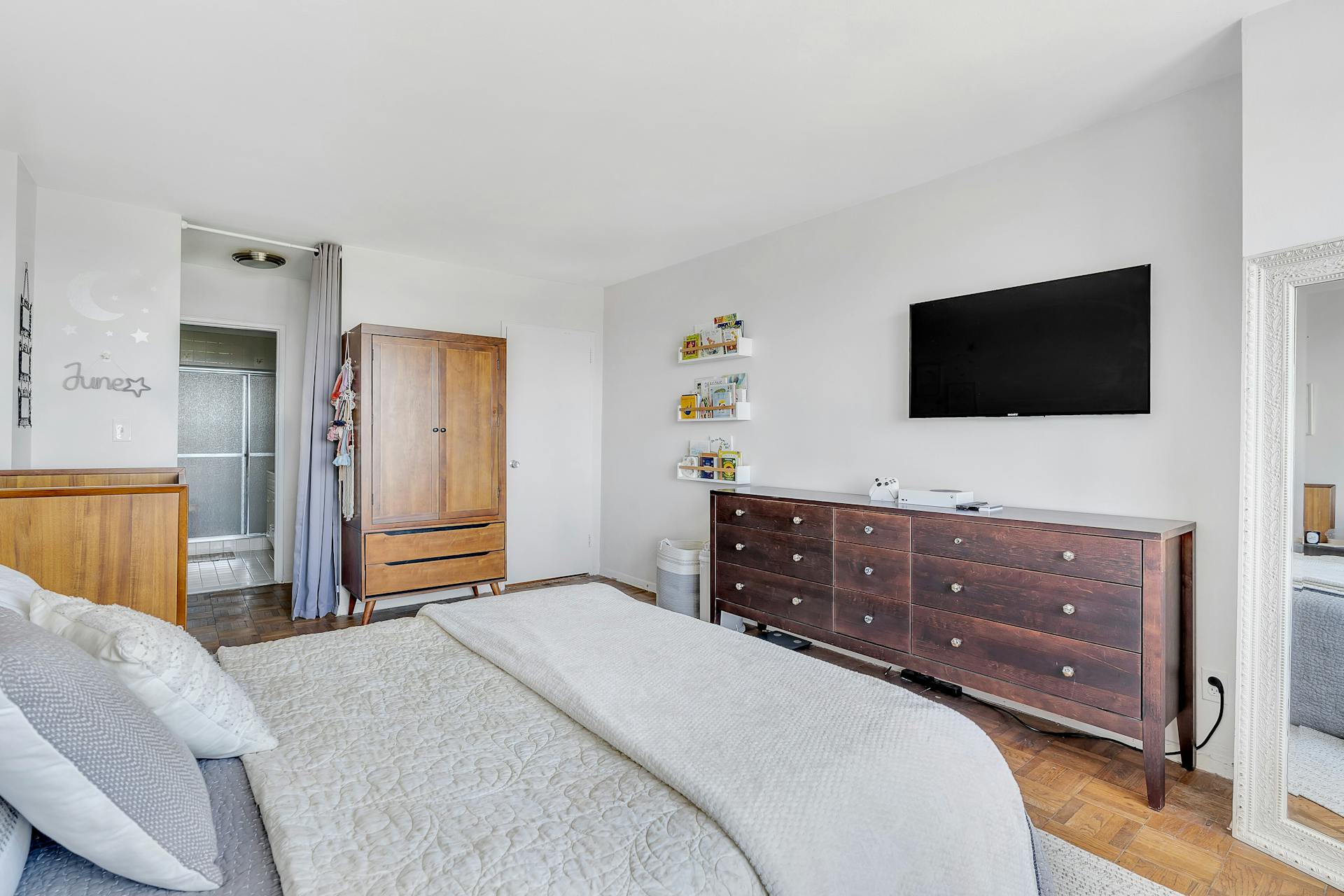 2000 Linwood Avenue Unit# 20G