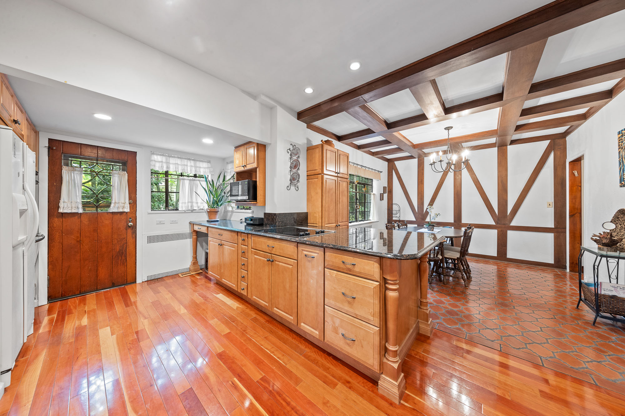 36 Forest Road 