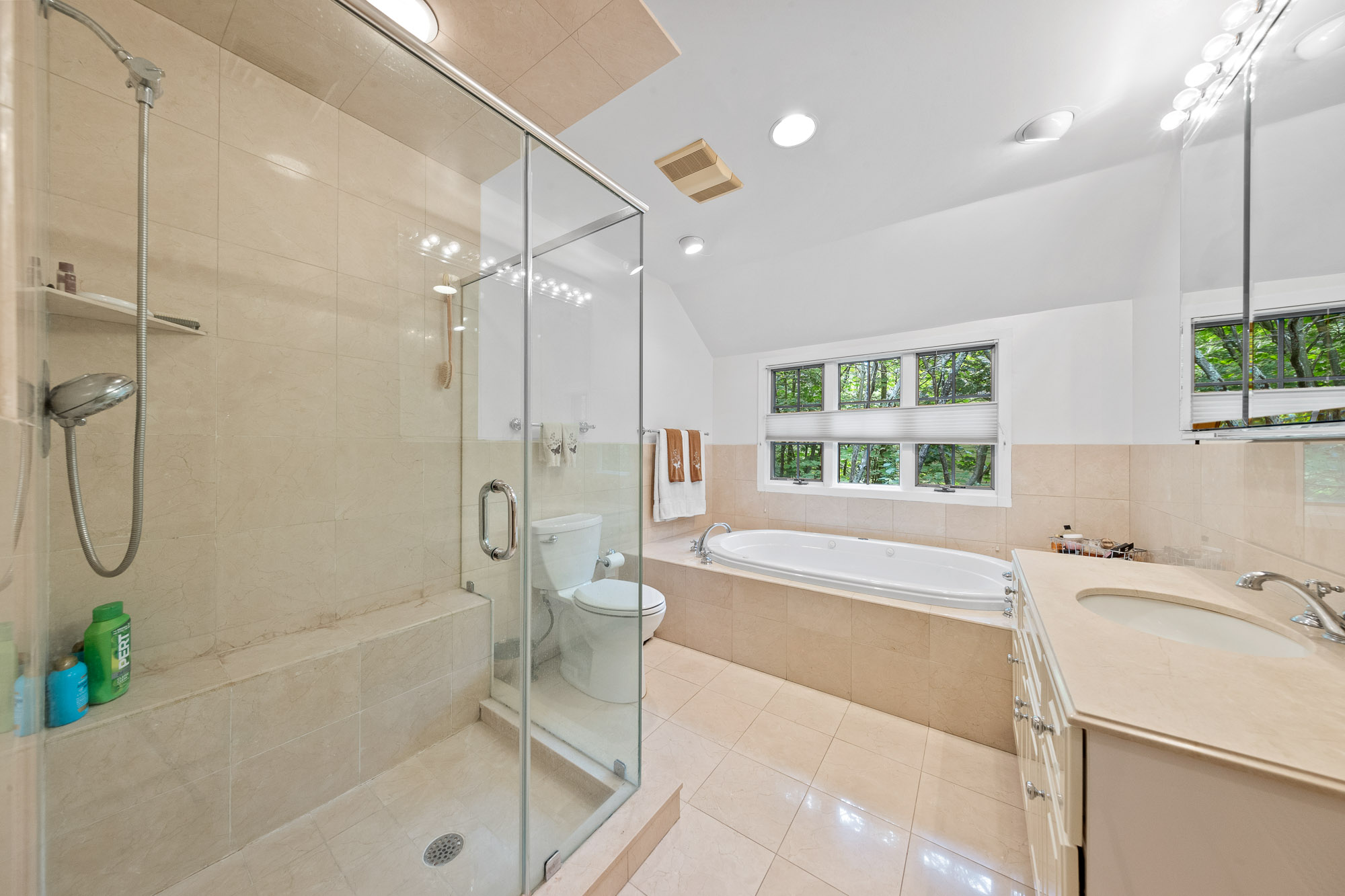 36 Forest Road 