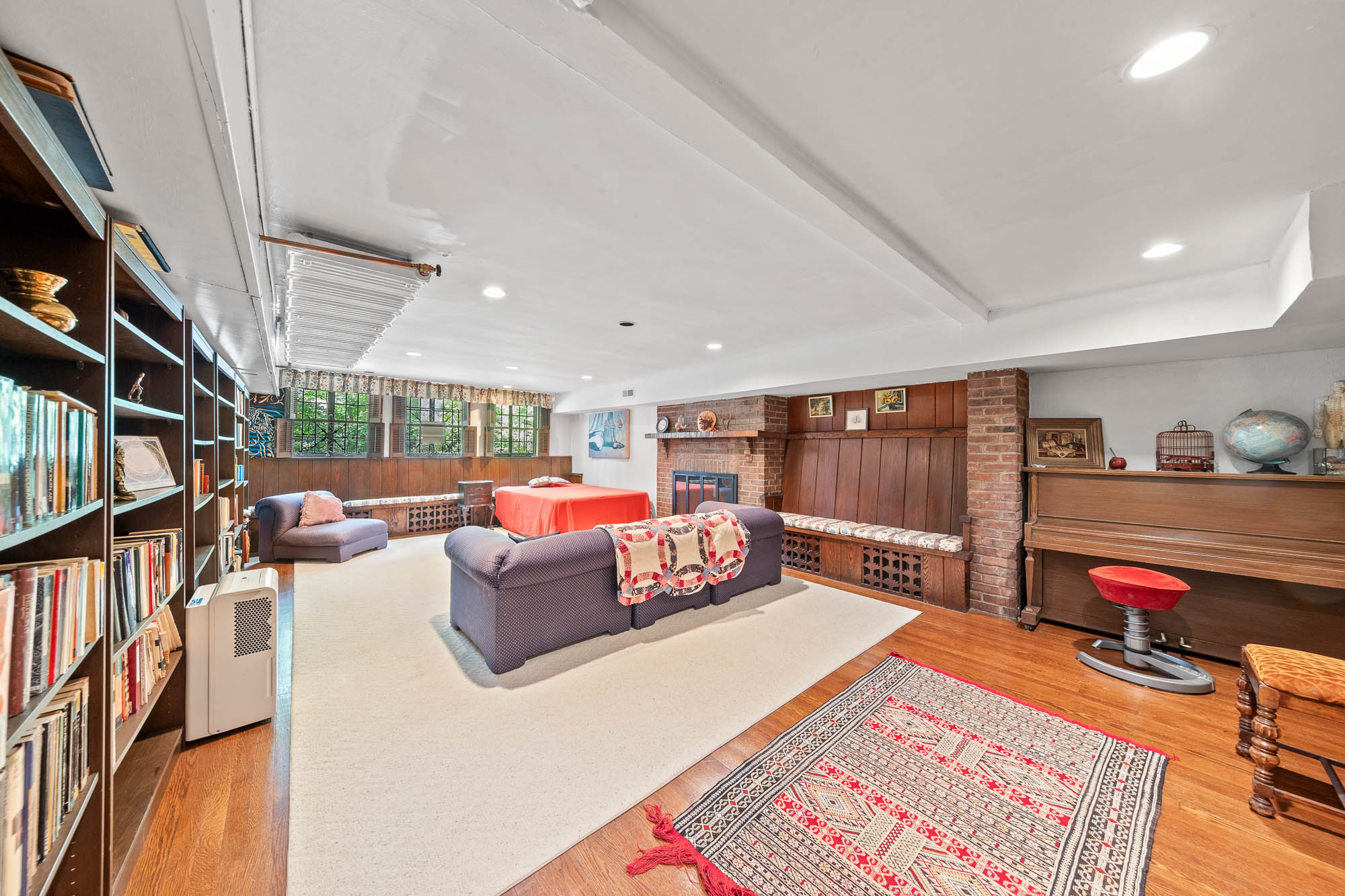36 Forest Road 