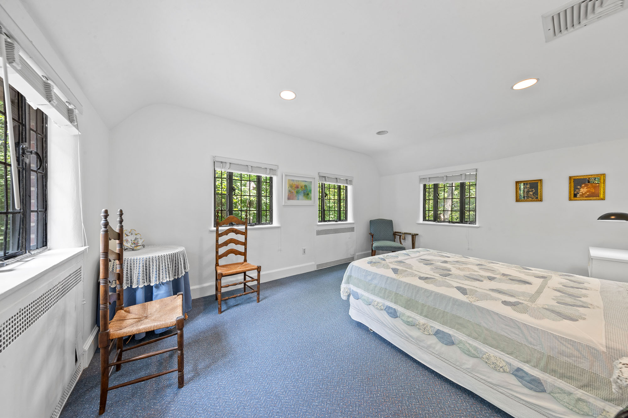 36 Forest Road 