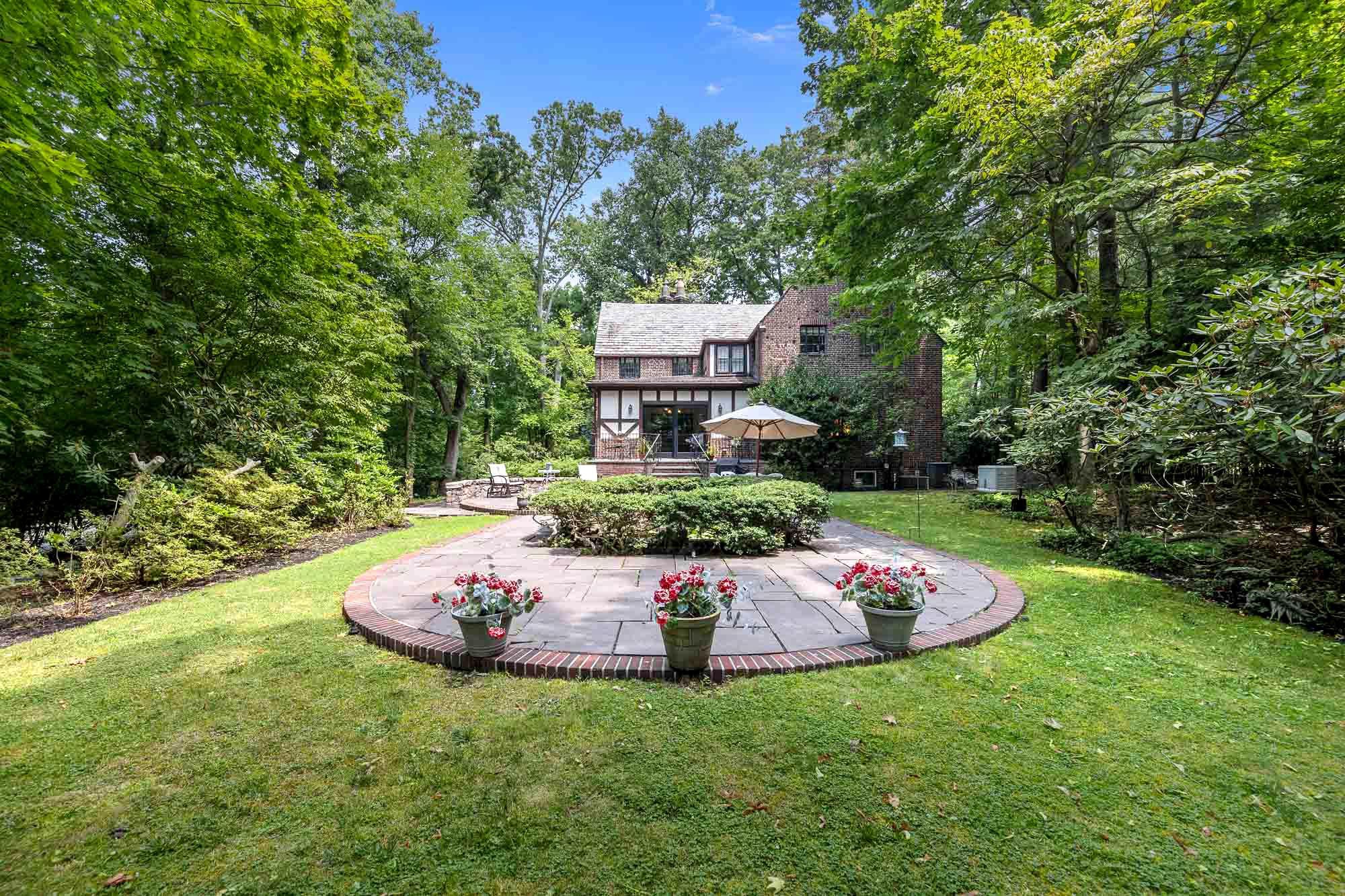 36 Forest Road 