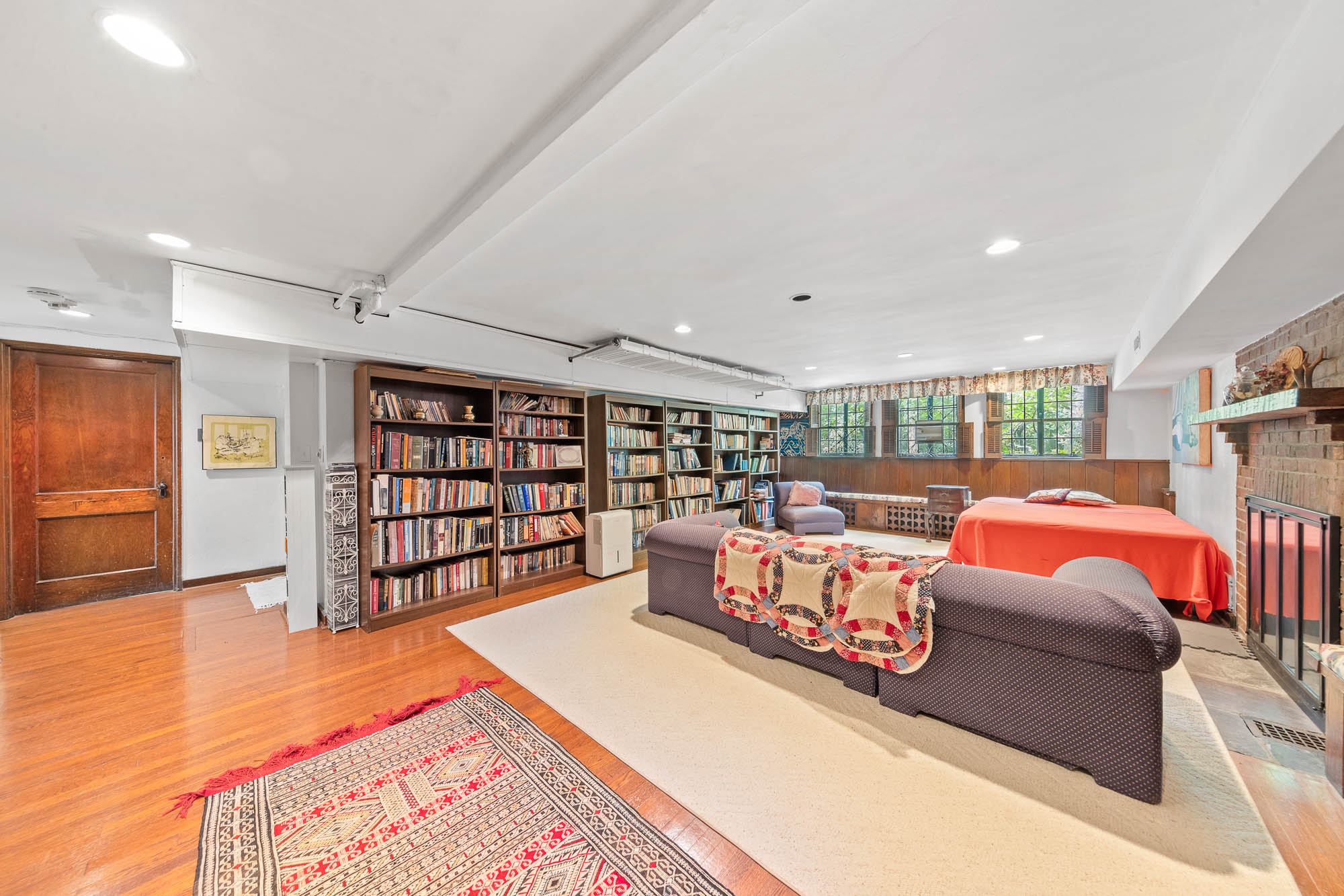 36 Forest Road 