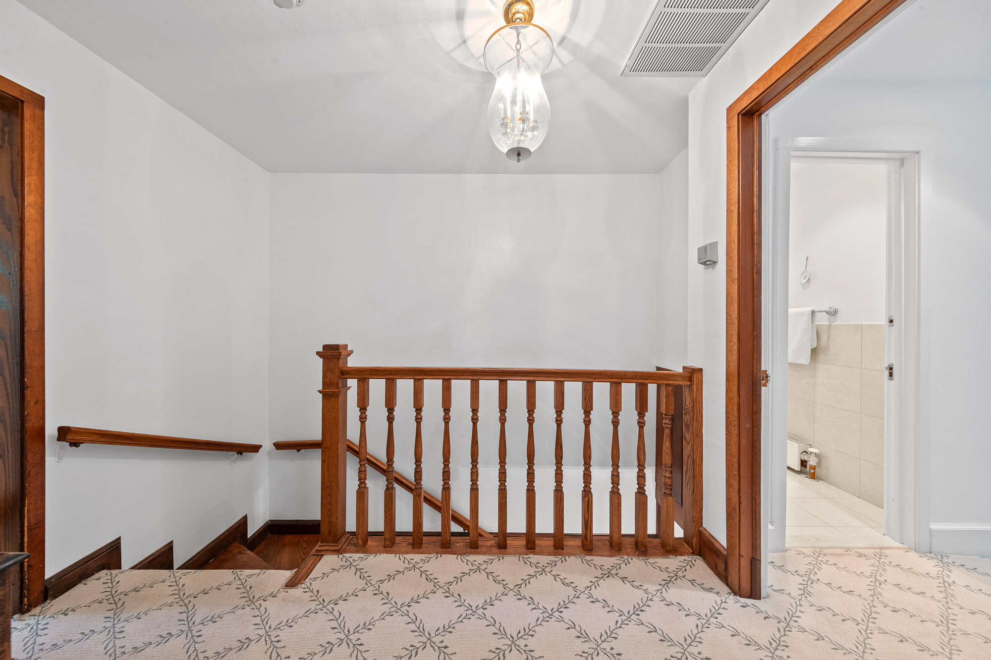 36 Forest Road 