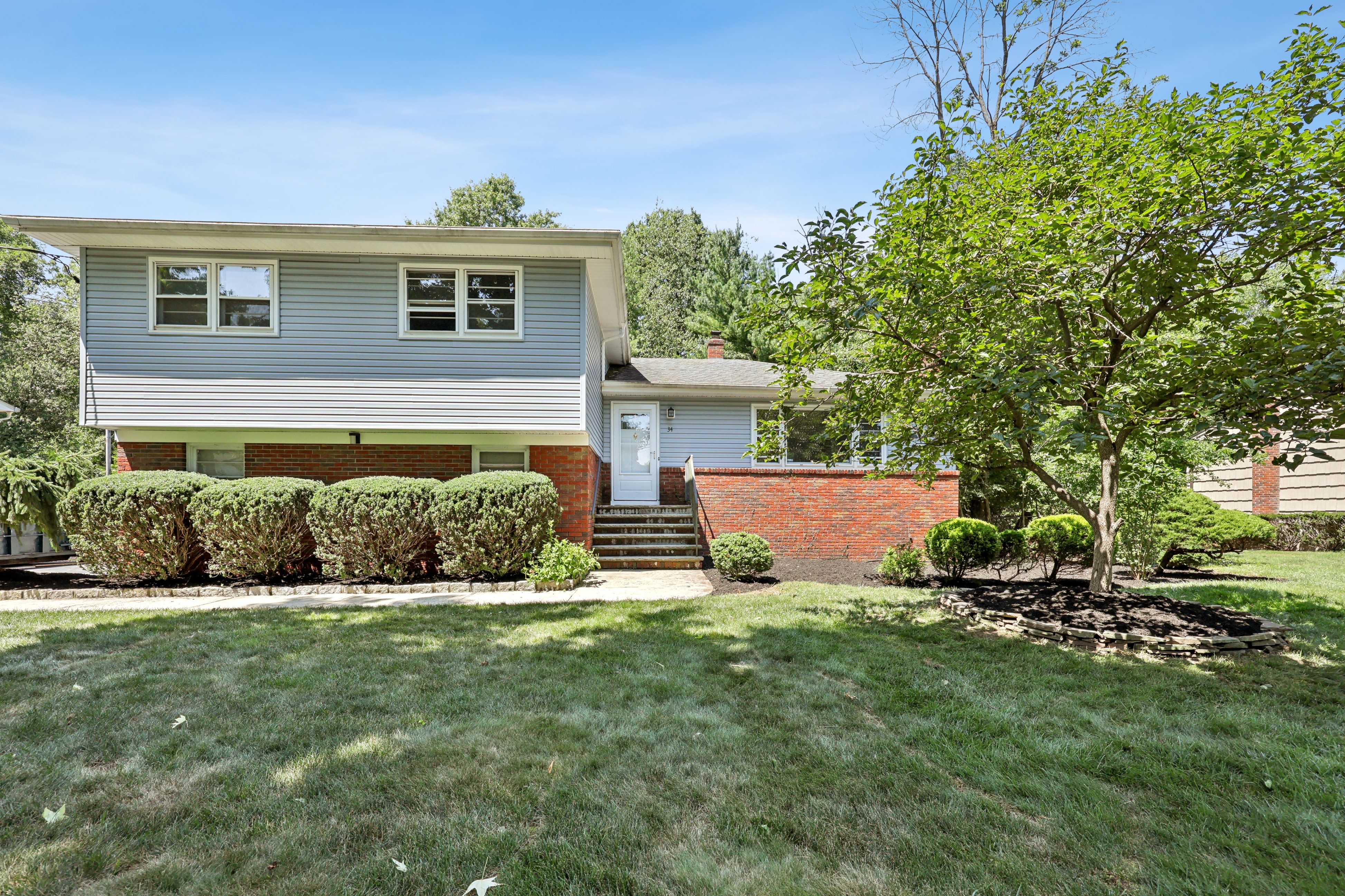 34 Clauss Avenue 