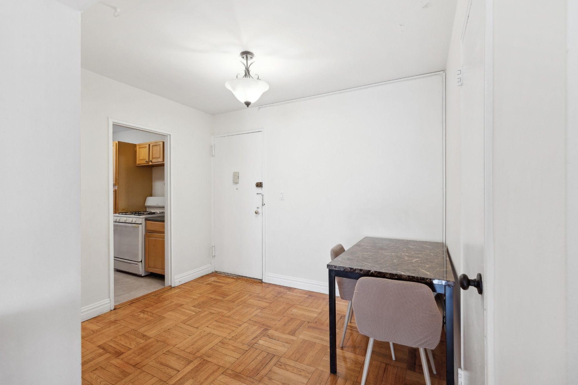 2160 Center Avenue Unit# 1F