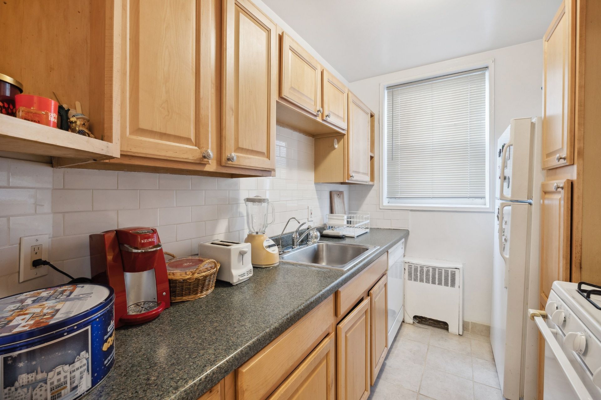 2160 Center Avenue Unit# 1F