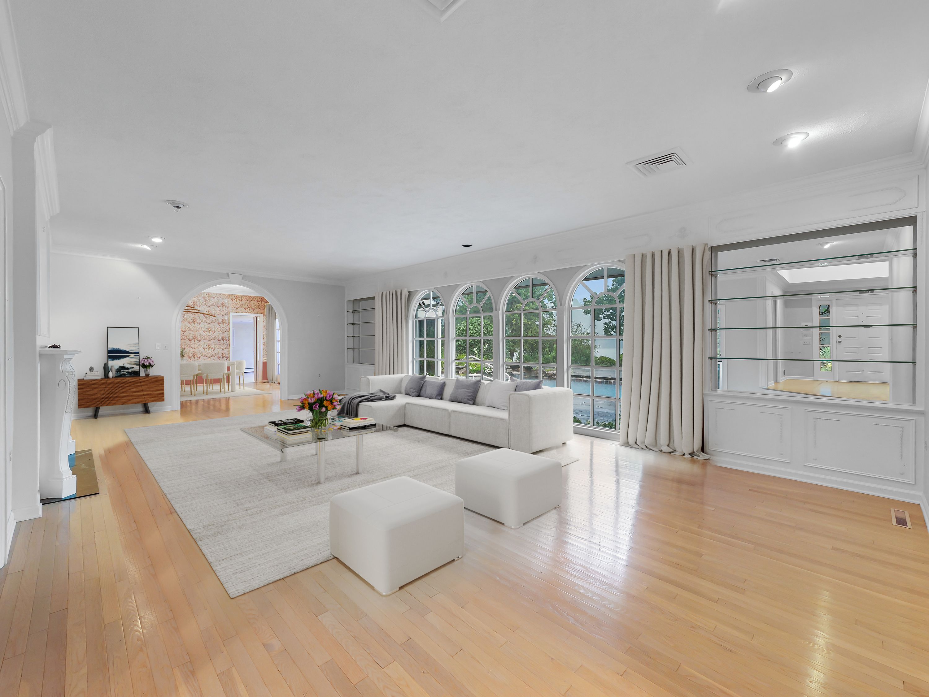 945 Loch Road 