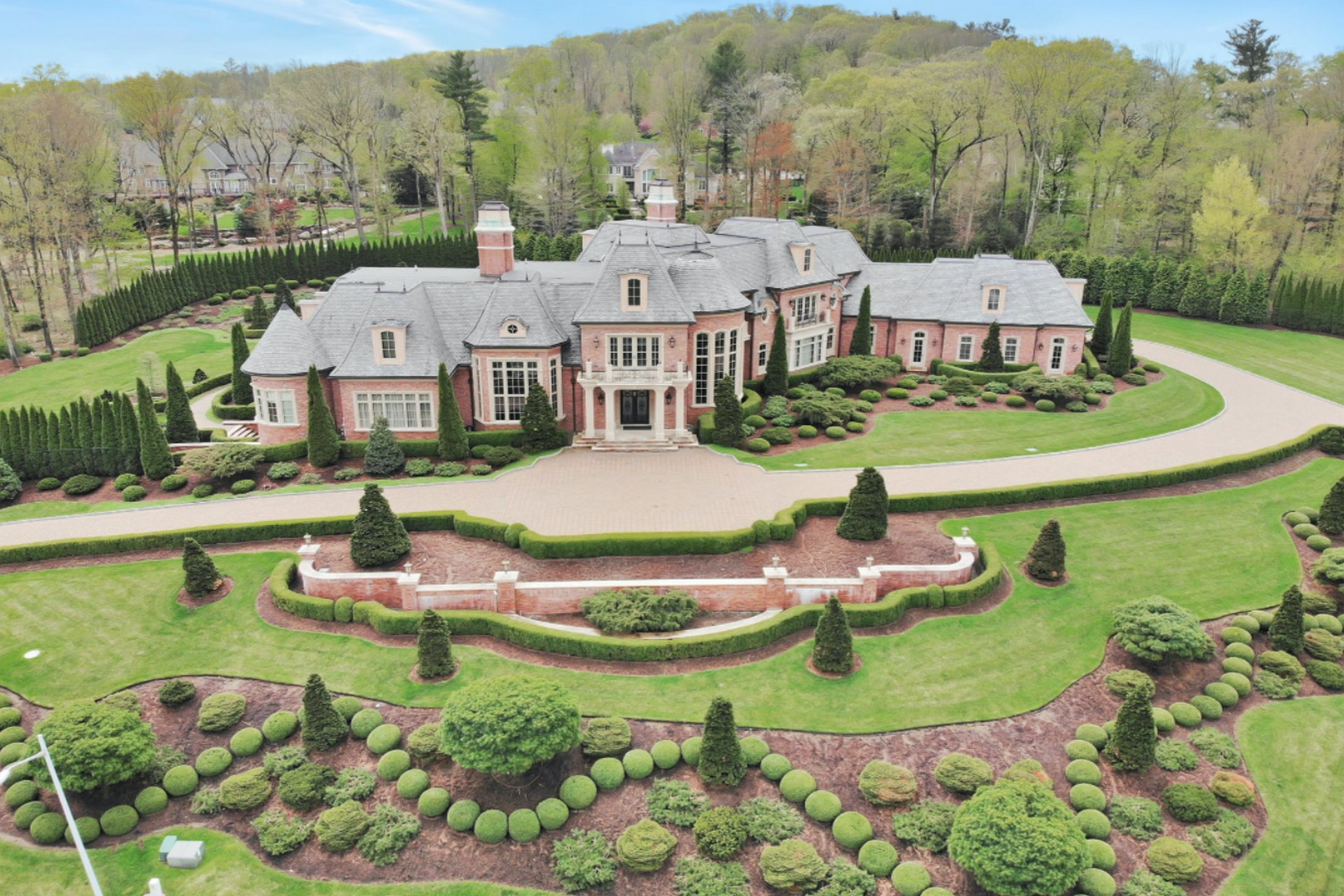 10 Farmstead Road