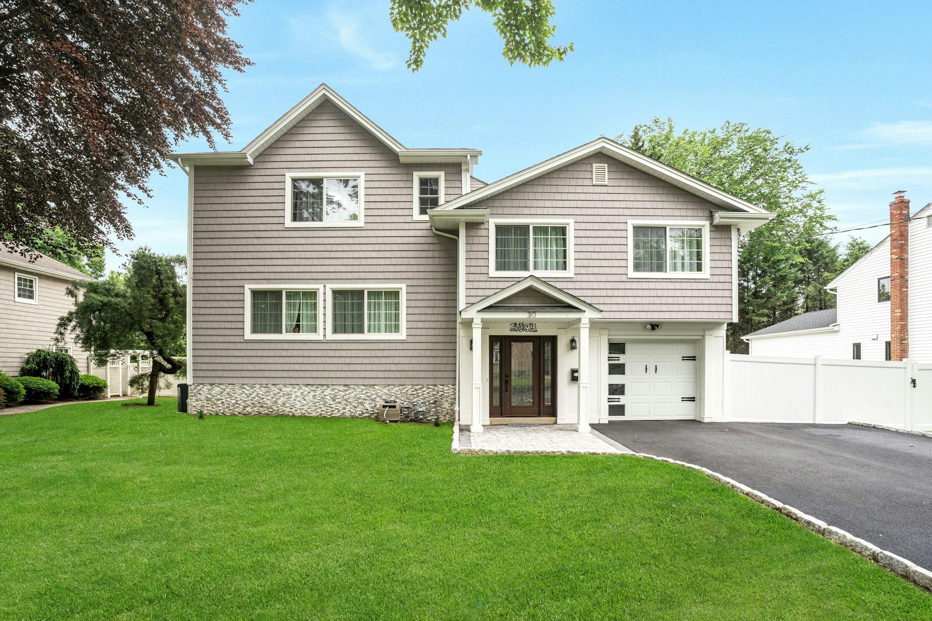 30 Hemlock Drive