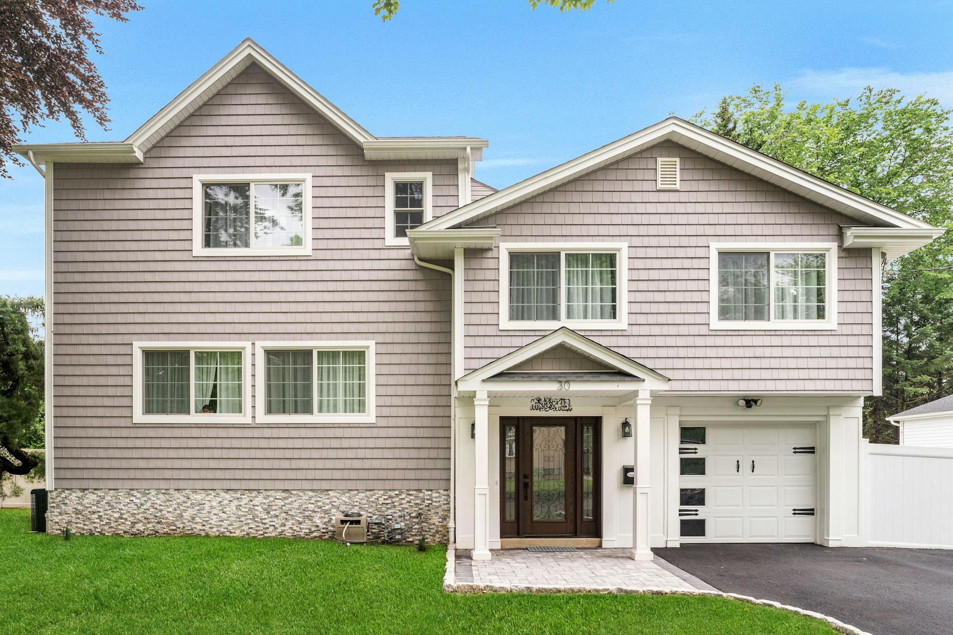 30 Hemlock Drive