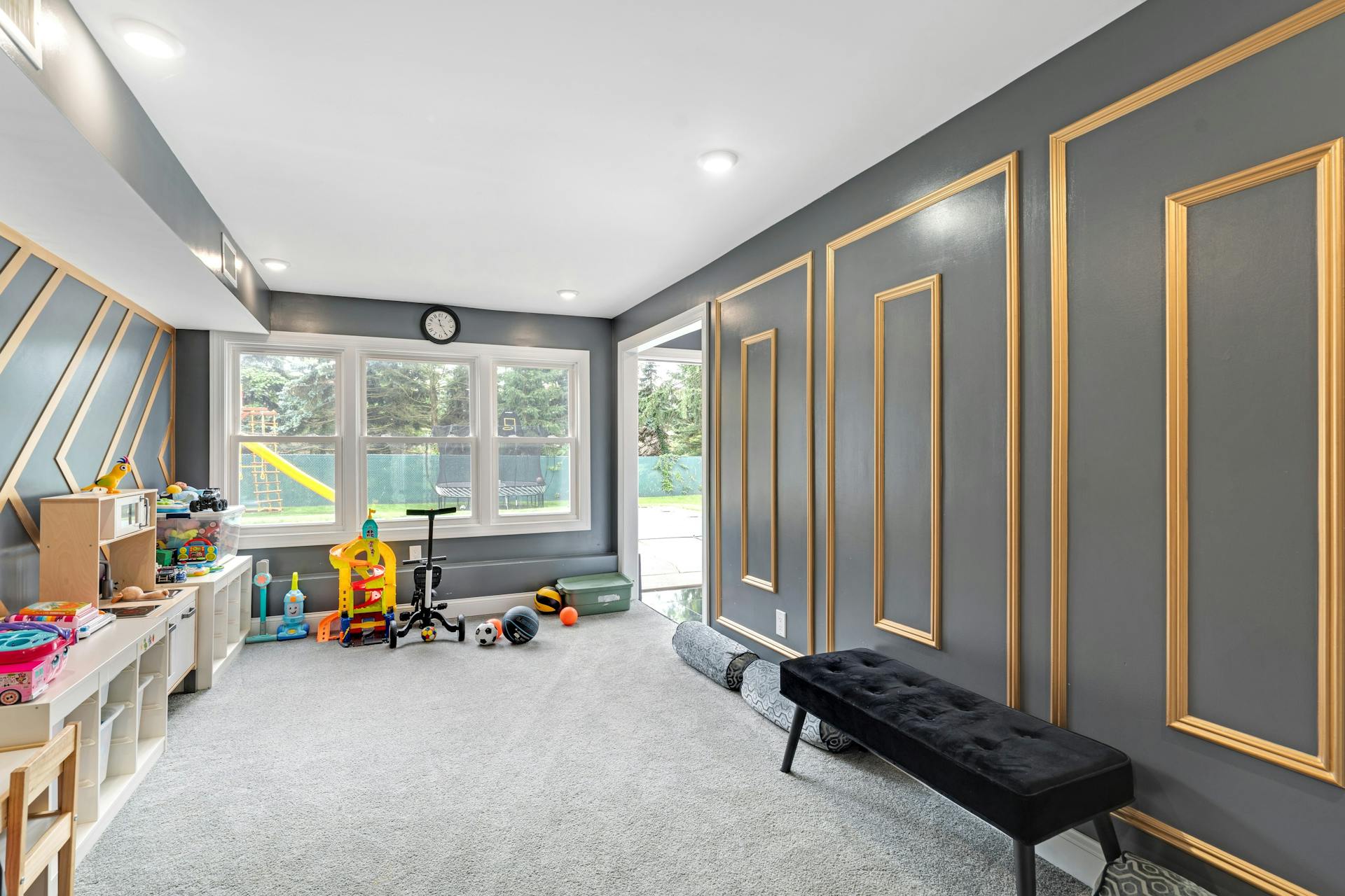 30 Hemlock Drive