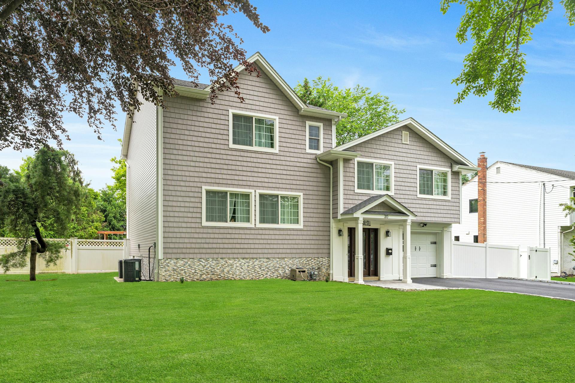 30 Hemlock Drive