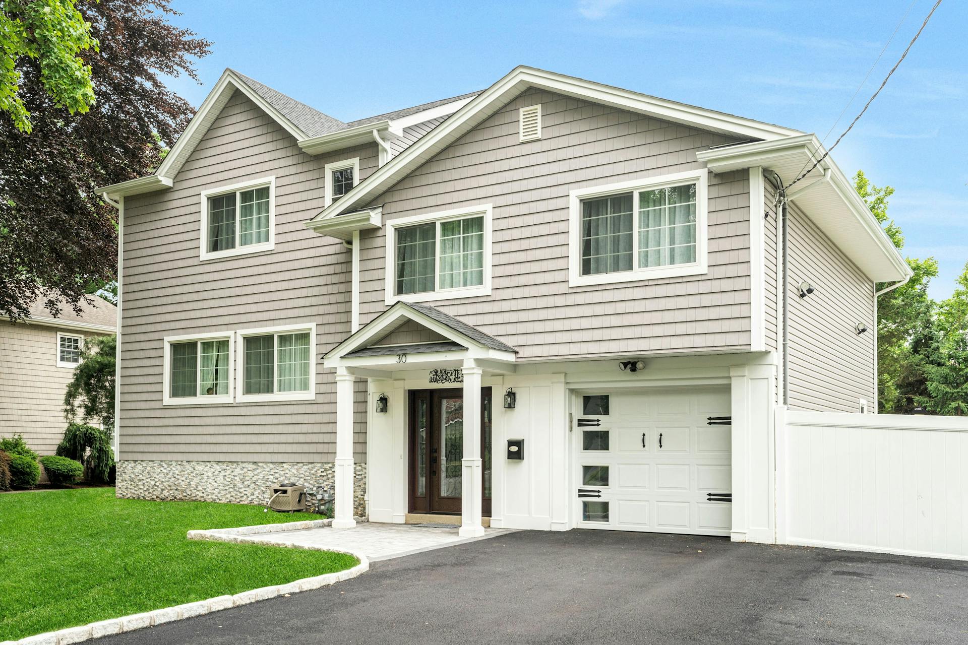 30 Hemlock Drive