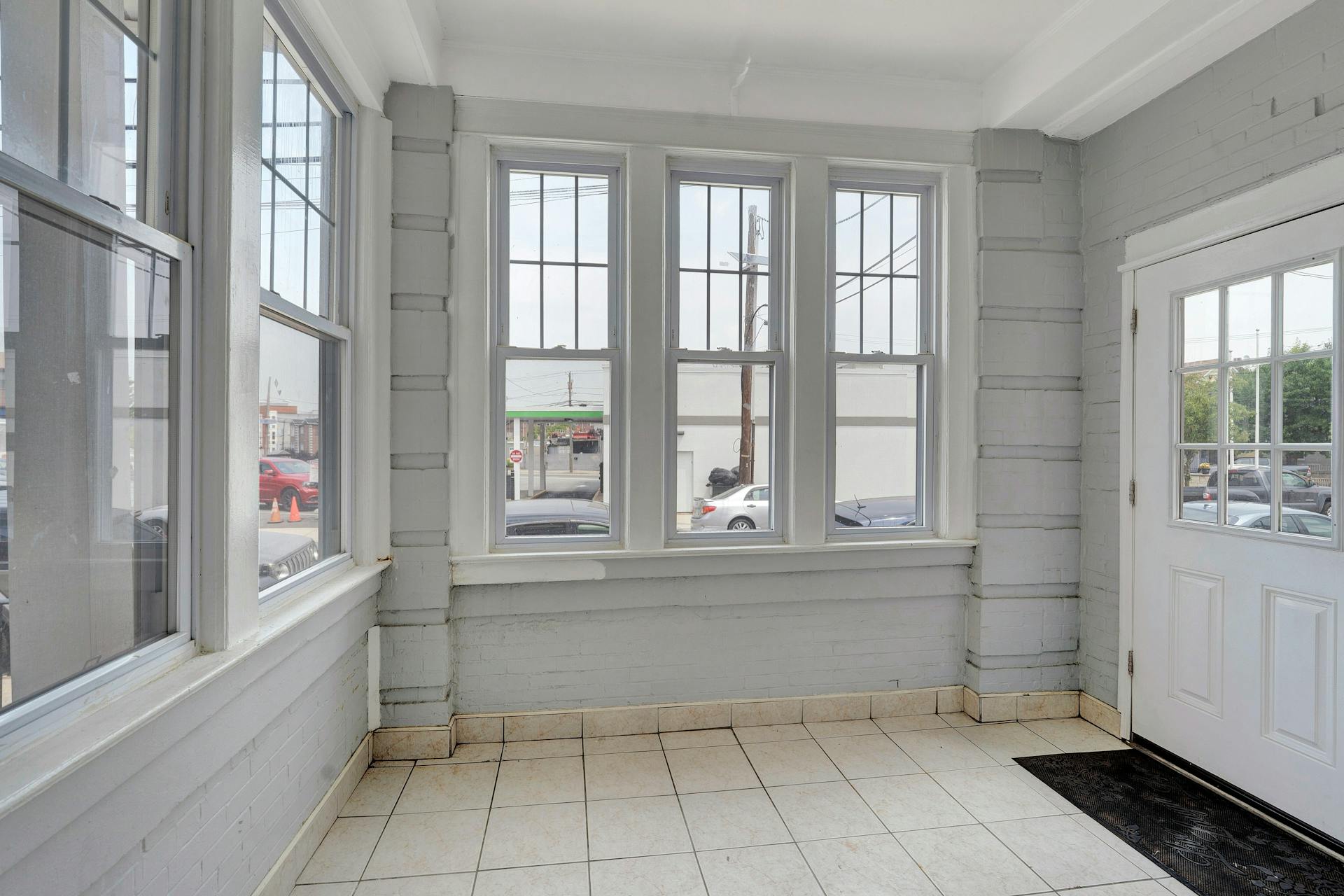 418 Hancock Place