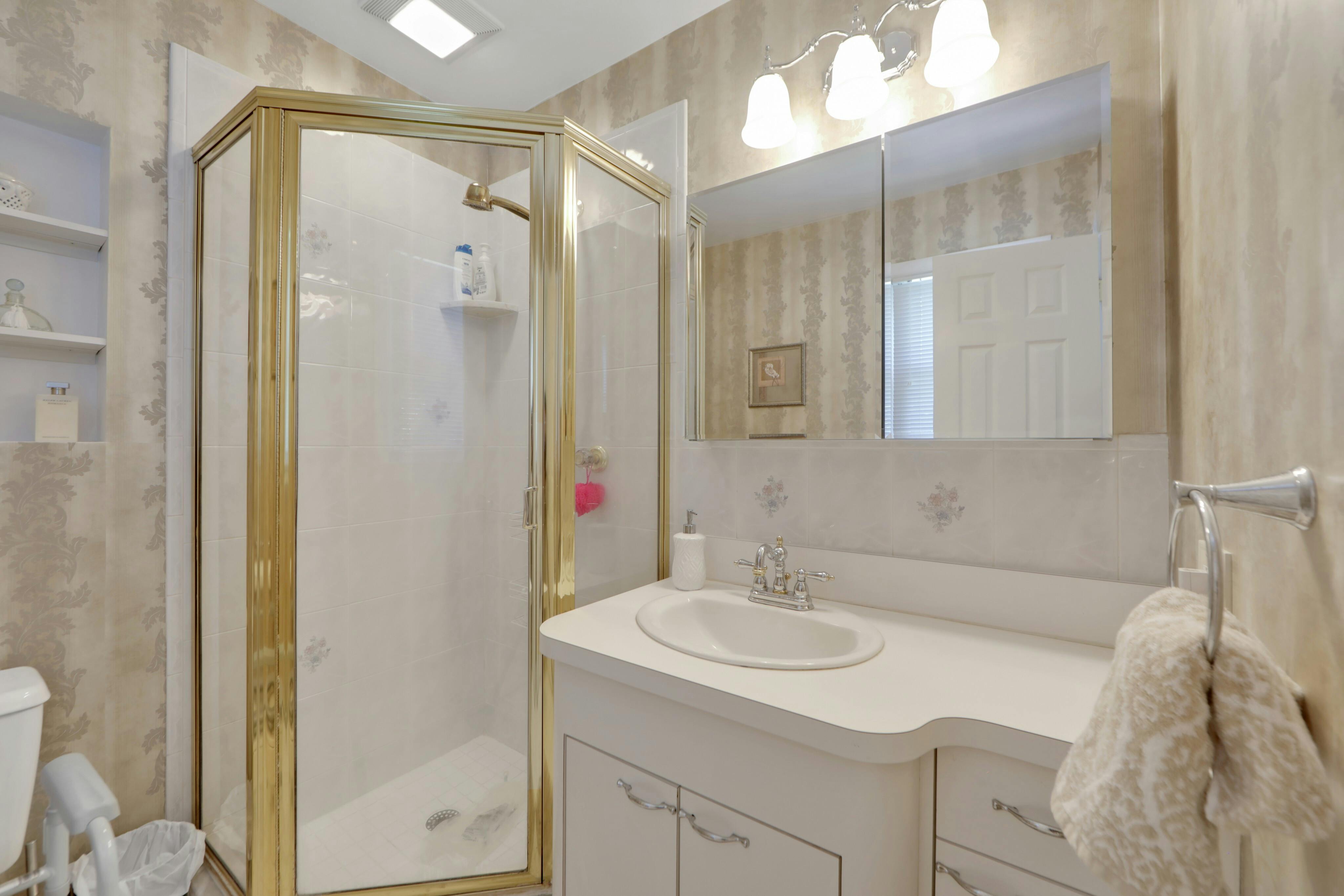 10 Lynn Drive 