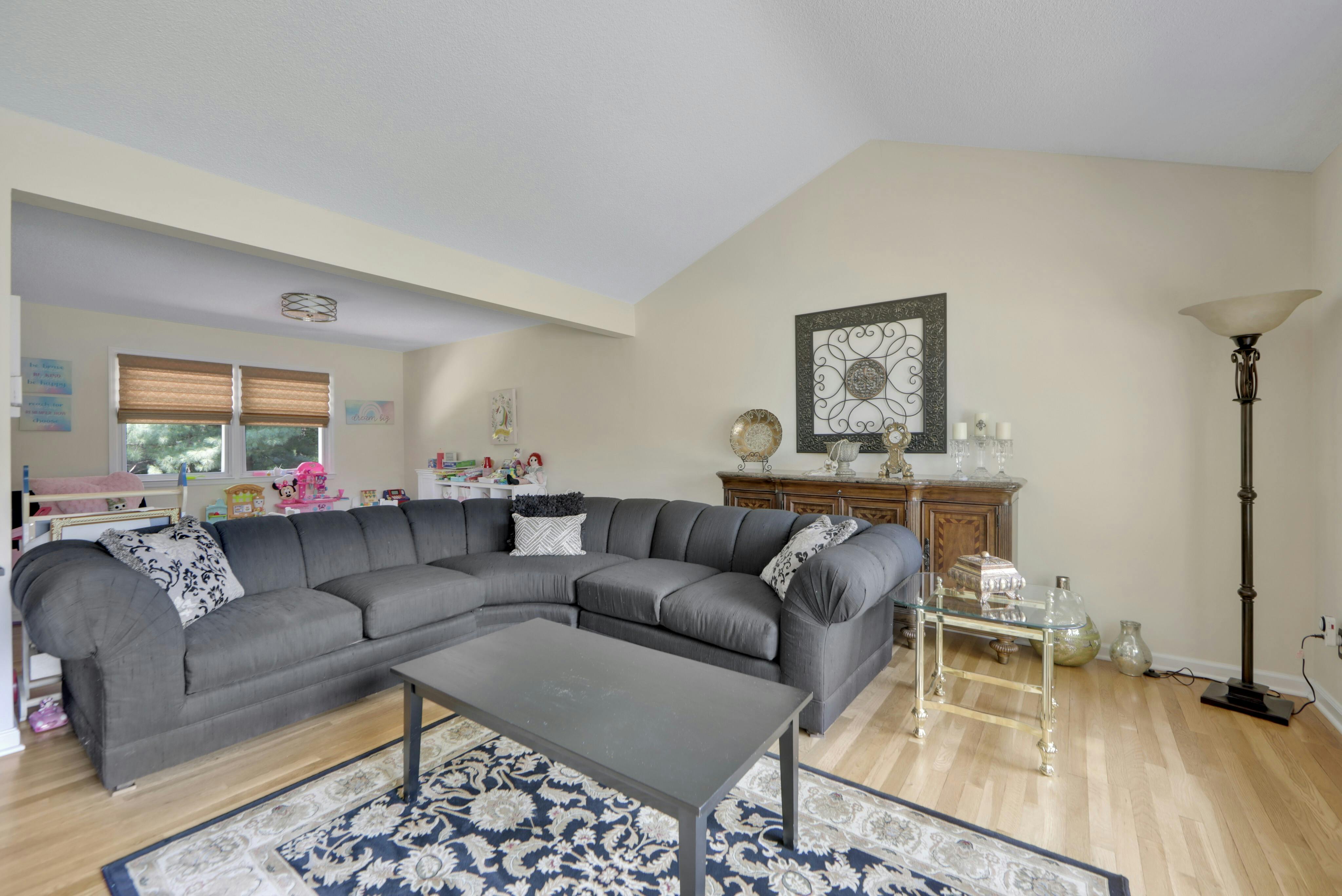 10 Lynn Drive 
